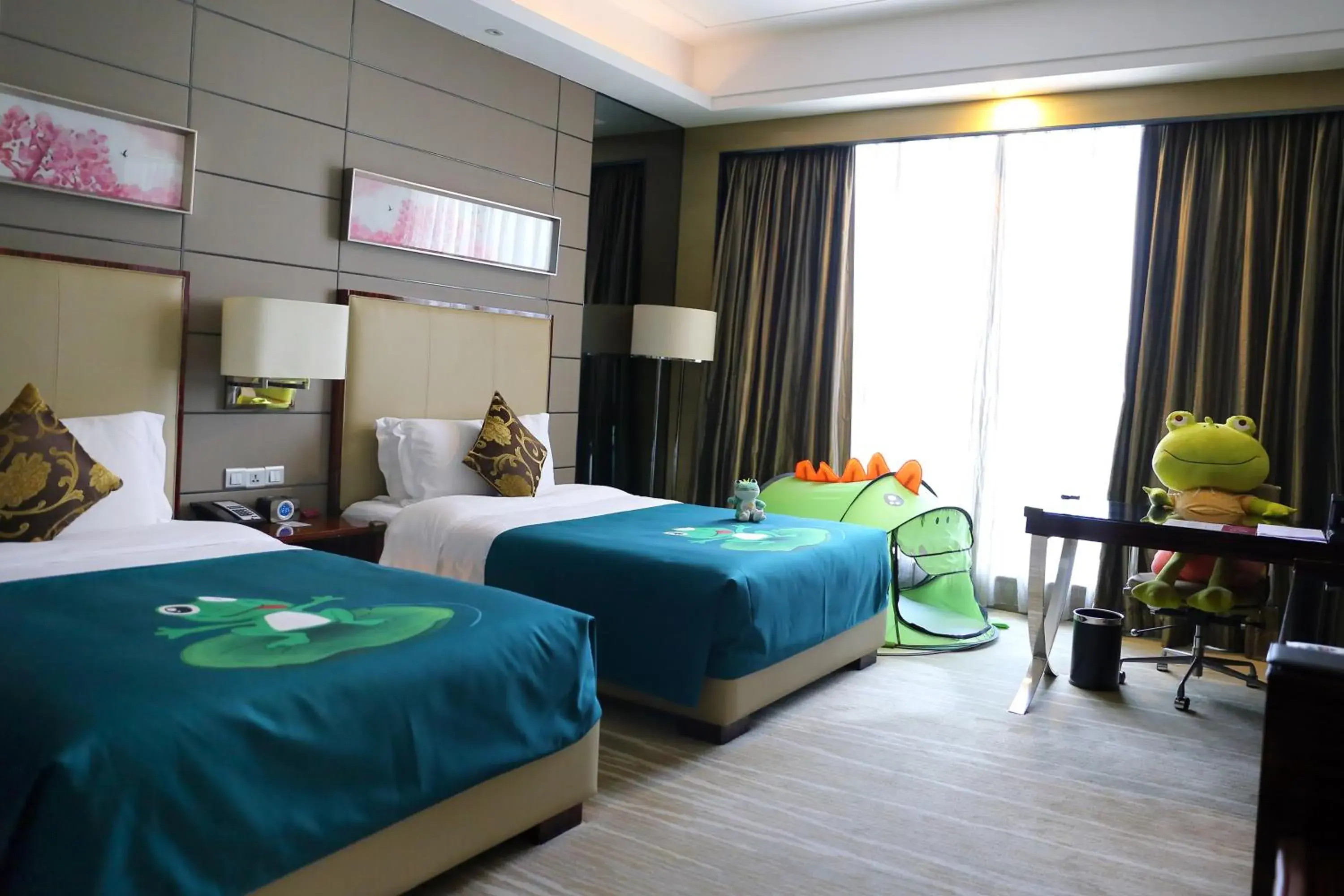 Crowne Plaza Shenzhen Longgang City Centre, an IHG Hotel