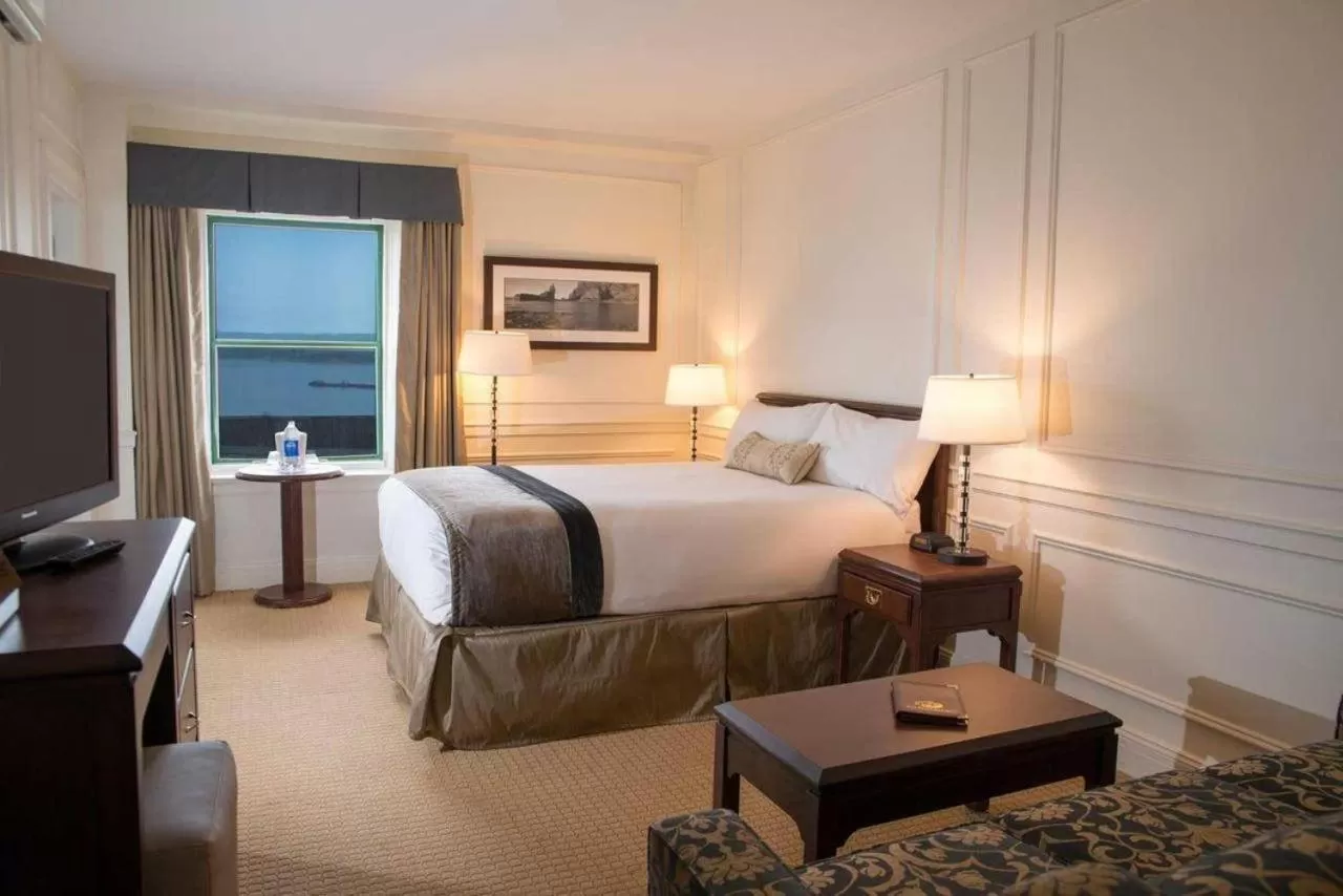 Photo of the whole room, Bed in Digby Pines Golf Resort and Spa