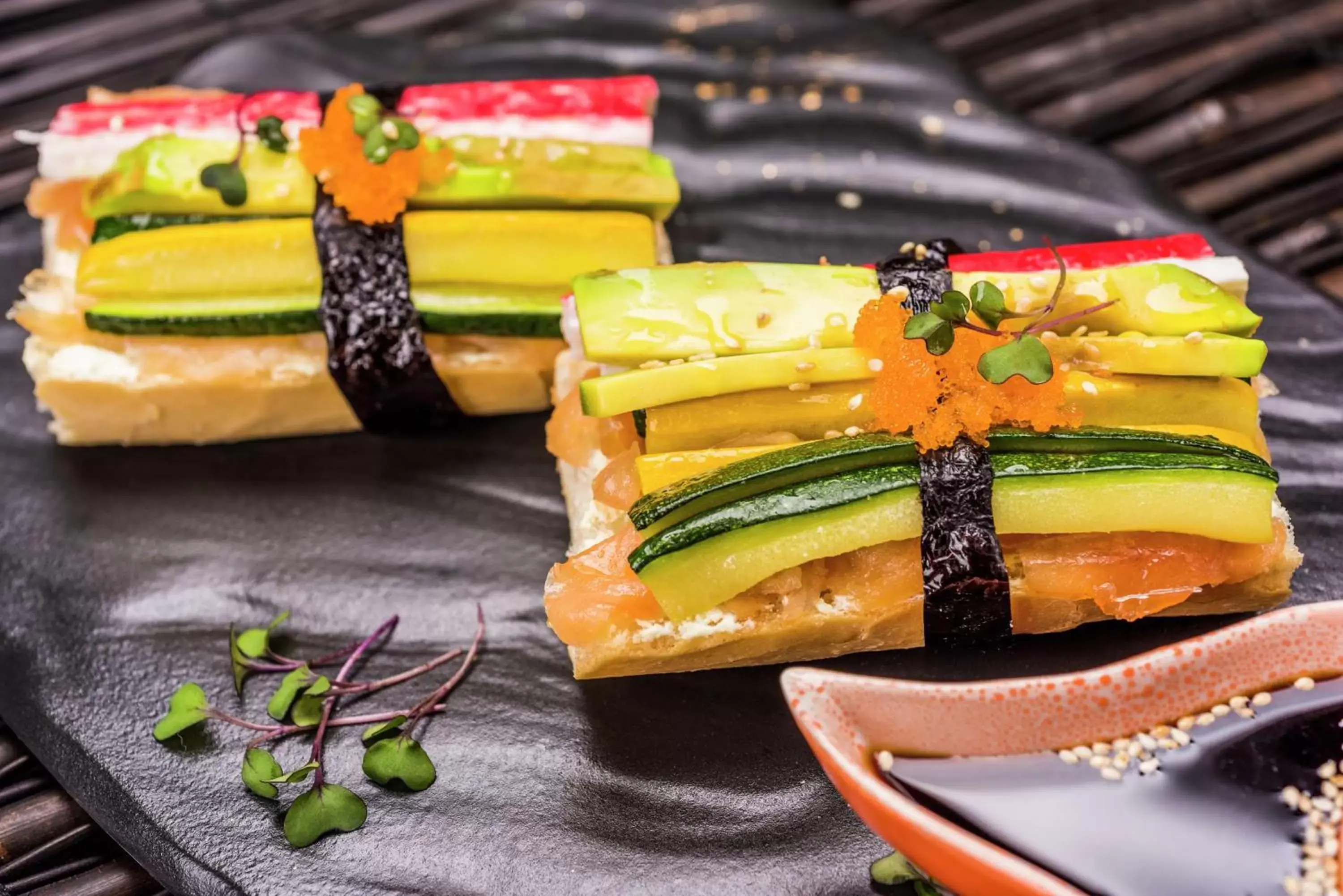 Dining area, Food in Embassy Suites by Hilton Bogotá - Rosales