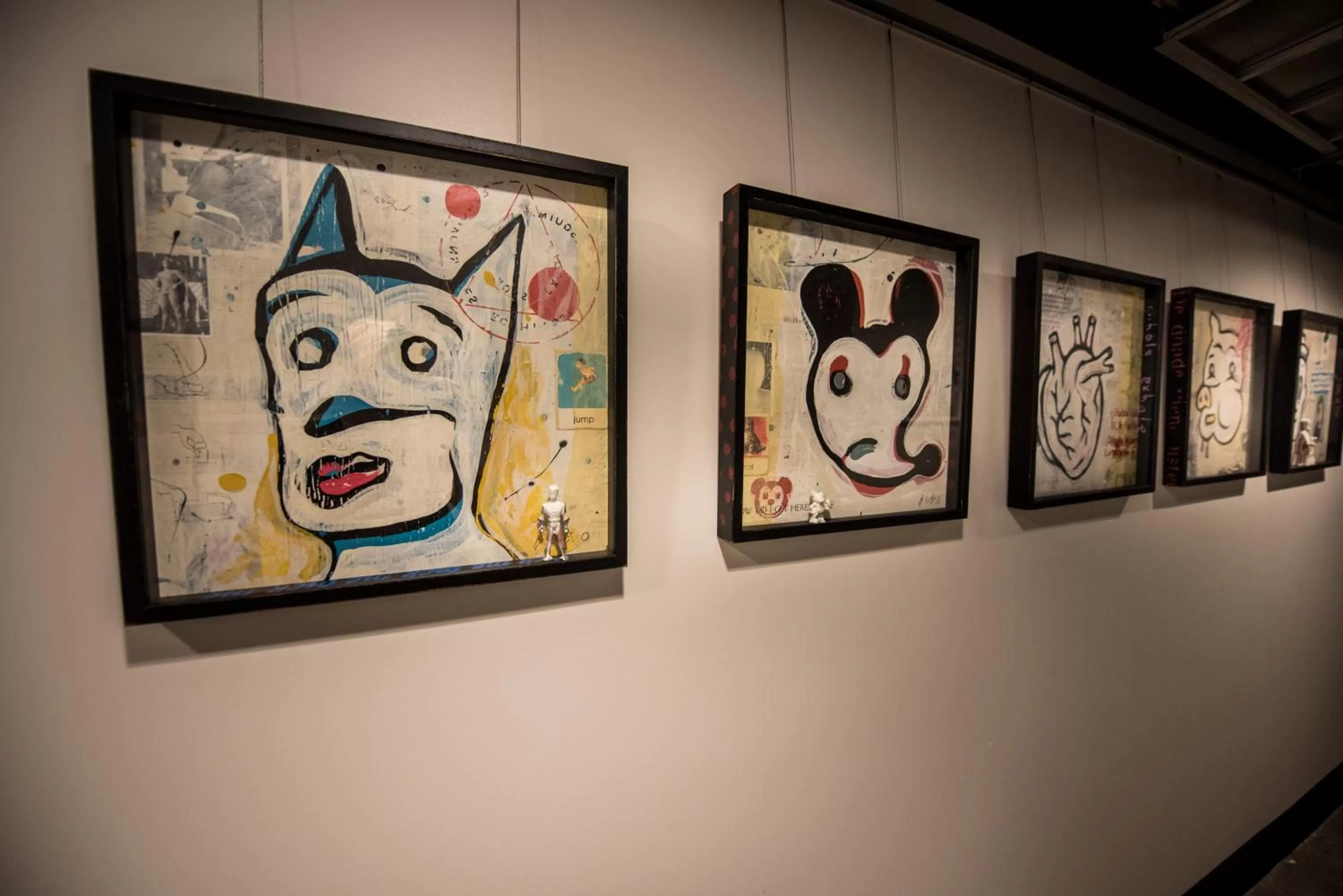 Decorative detail in Found Re Phoenix