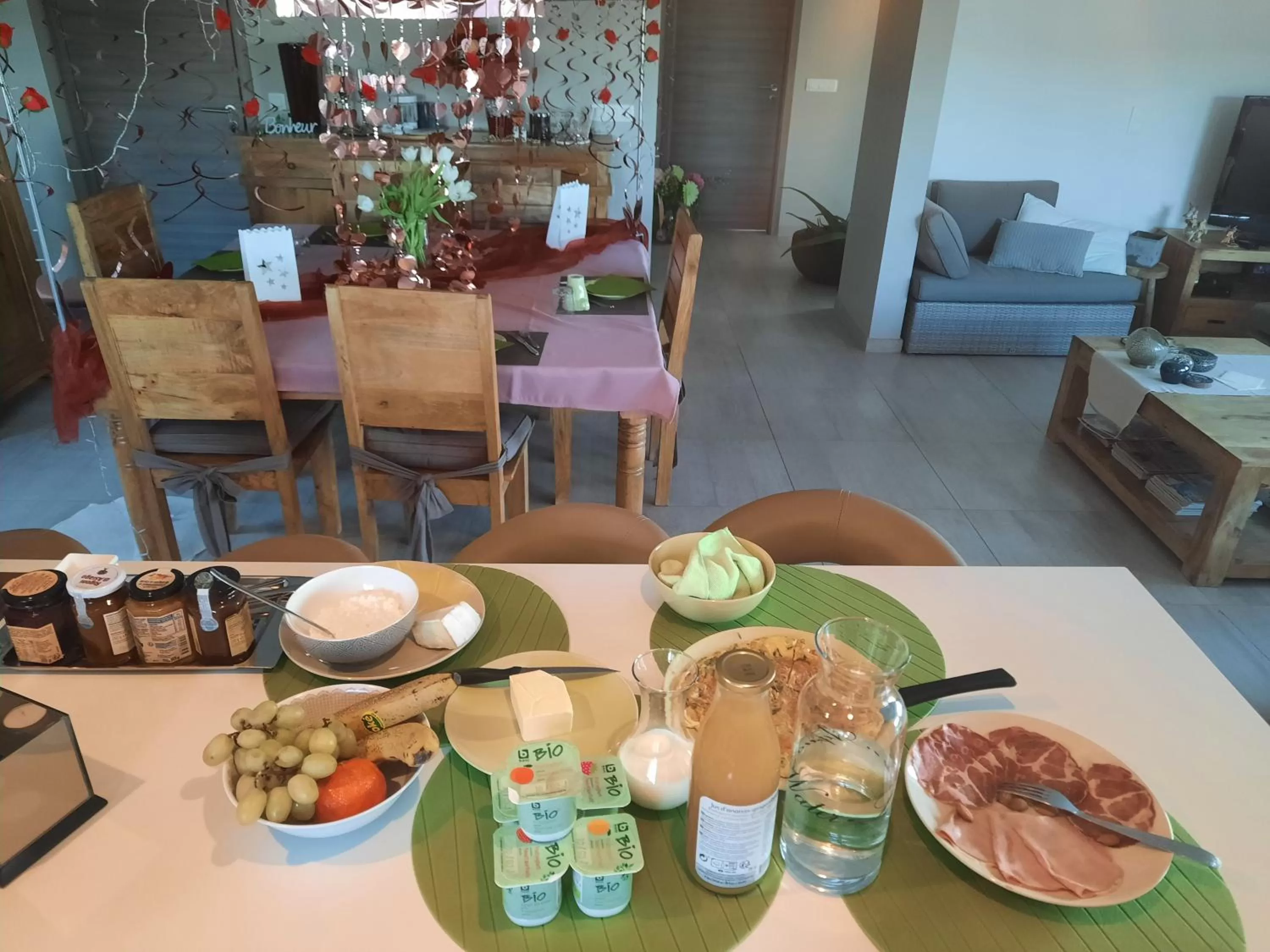 Breakfast in La Maison De Marie