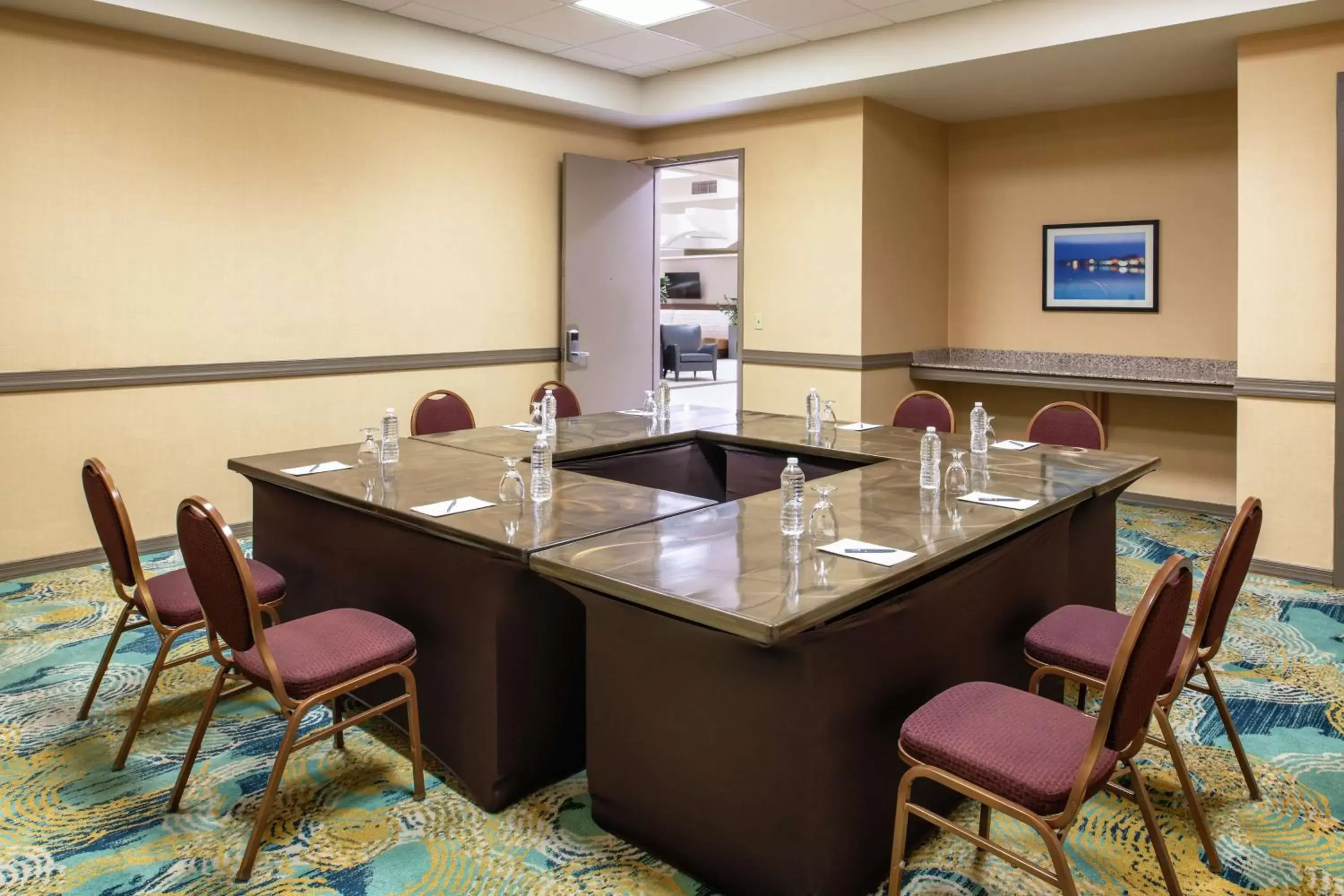 Meeting/conference room, Business Area/Conference Room in Embassy Suites By Hilton Seattle - Tacoma International Airport