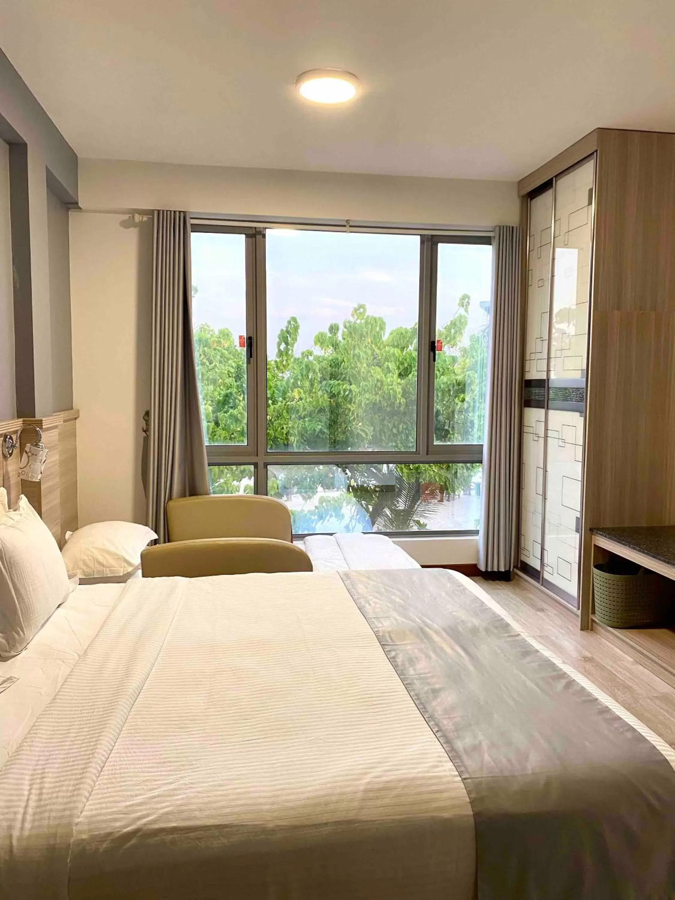 Bed in Paralian Hulhumale' Bed in Paralian Hulhumale'