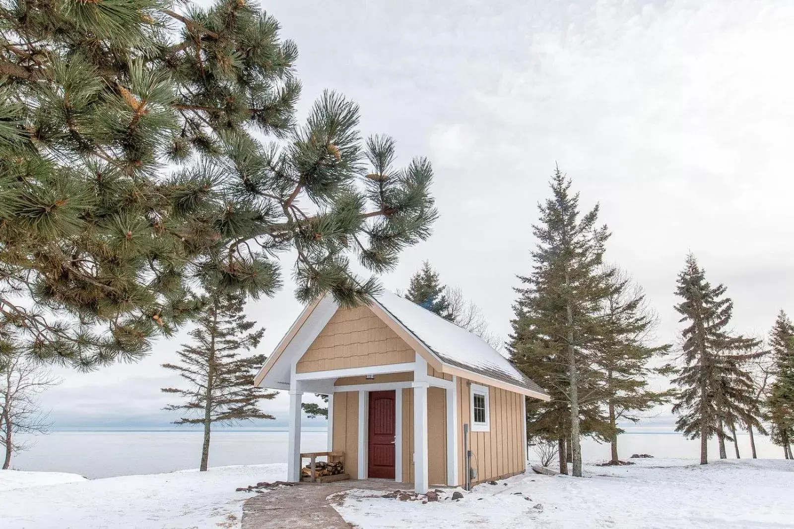 Property building, Winter in Larsmont Cottages