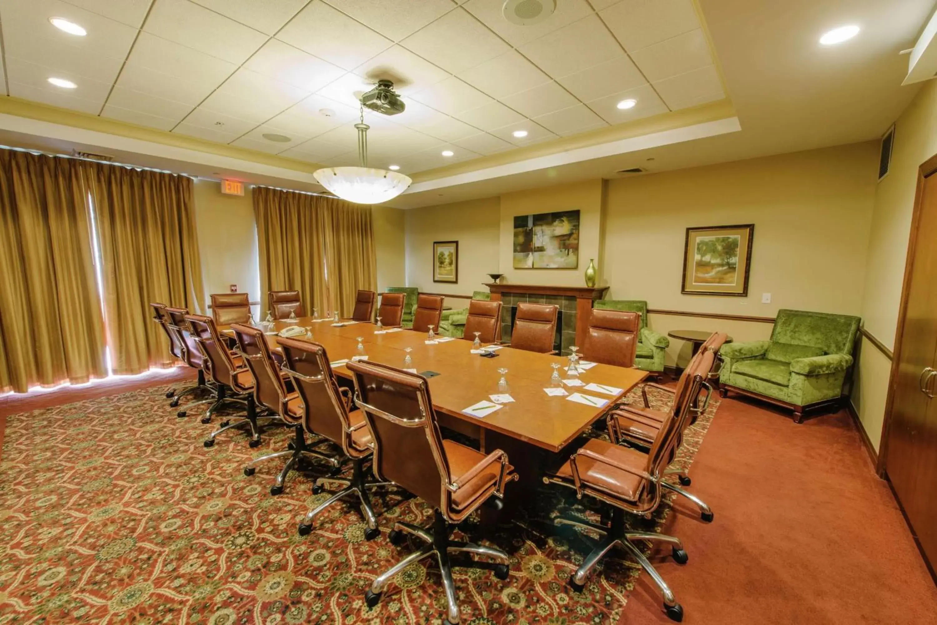 Meeting/conference room in Hilton Garden Inn Manchester Downtown