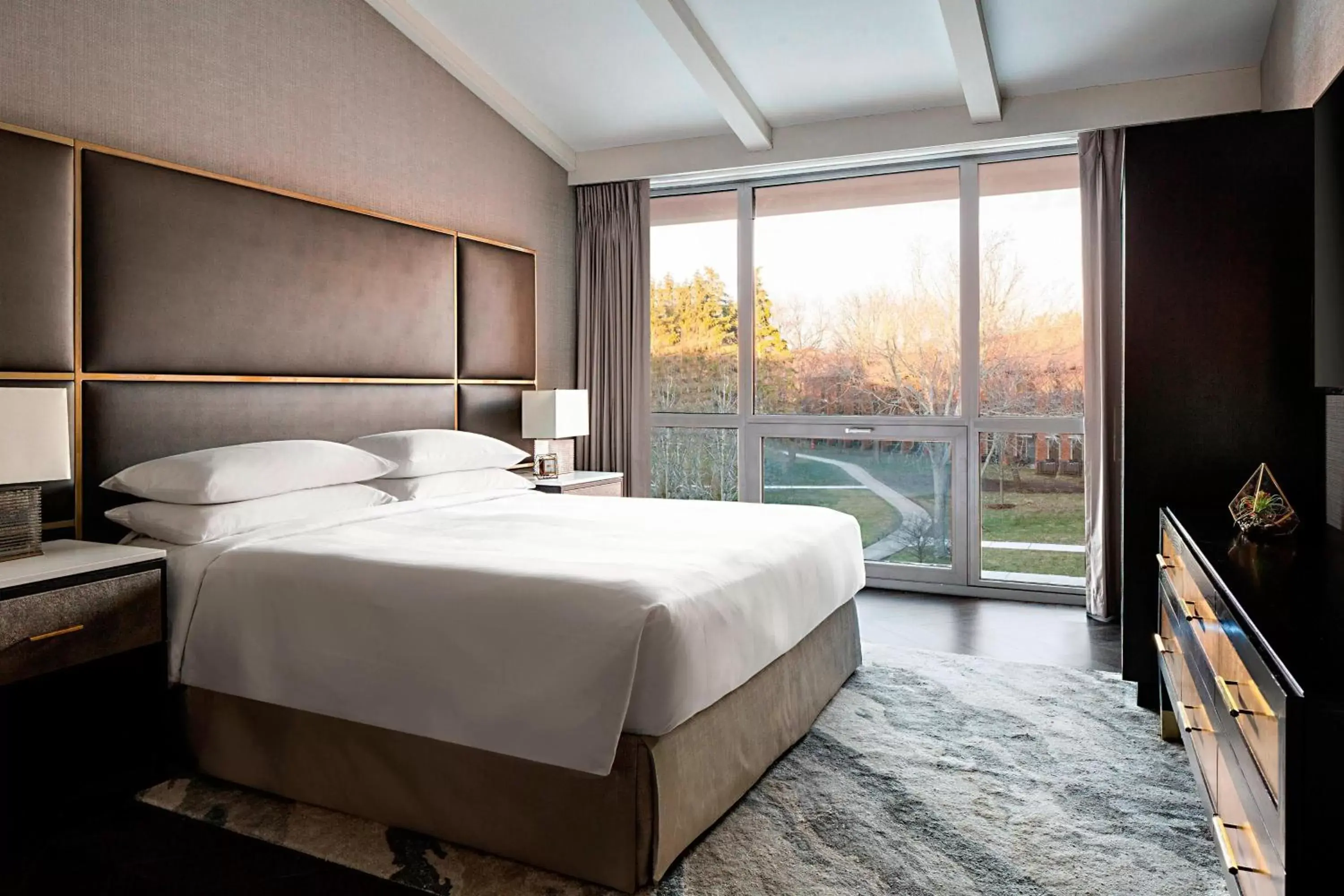Bedroom, Bed in Lincolnshire Marriott Resort