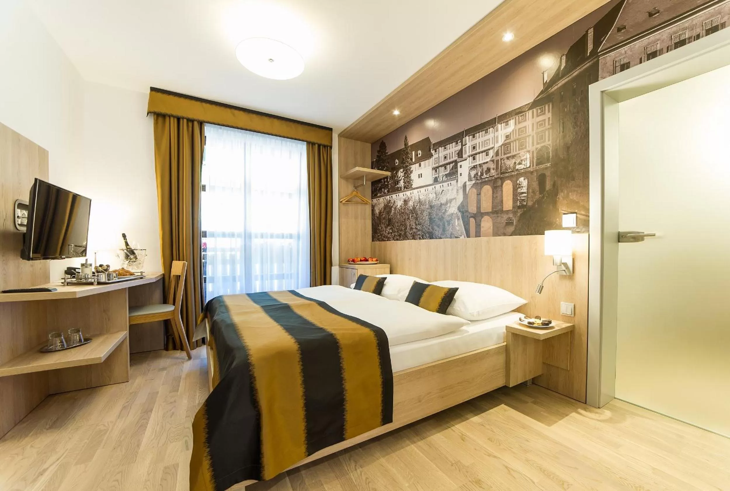 Bed in Garni hotel Castle Bridge