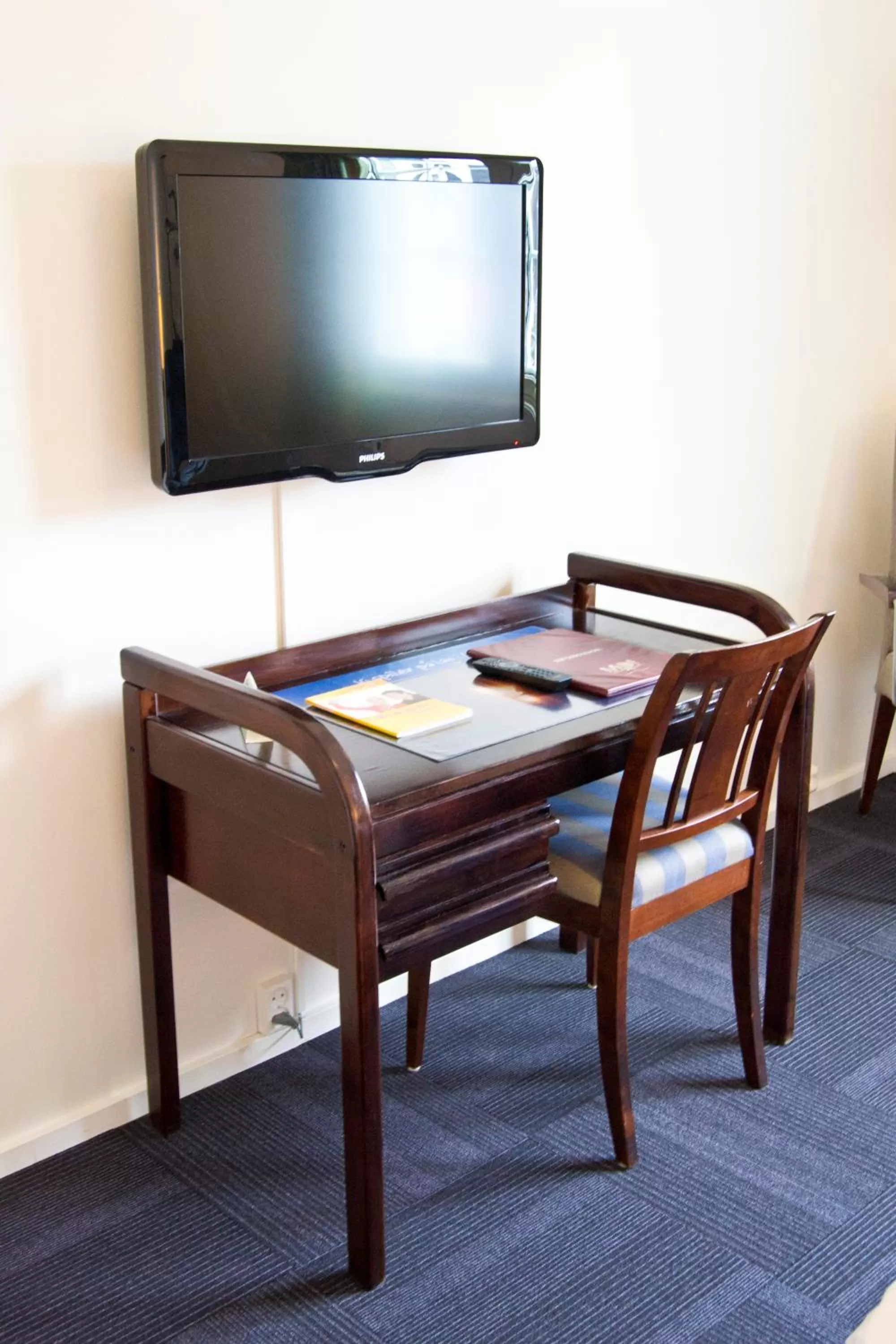 Decorative detail, TV/Entertainment Center in Moi Hotel