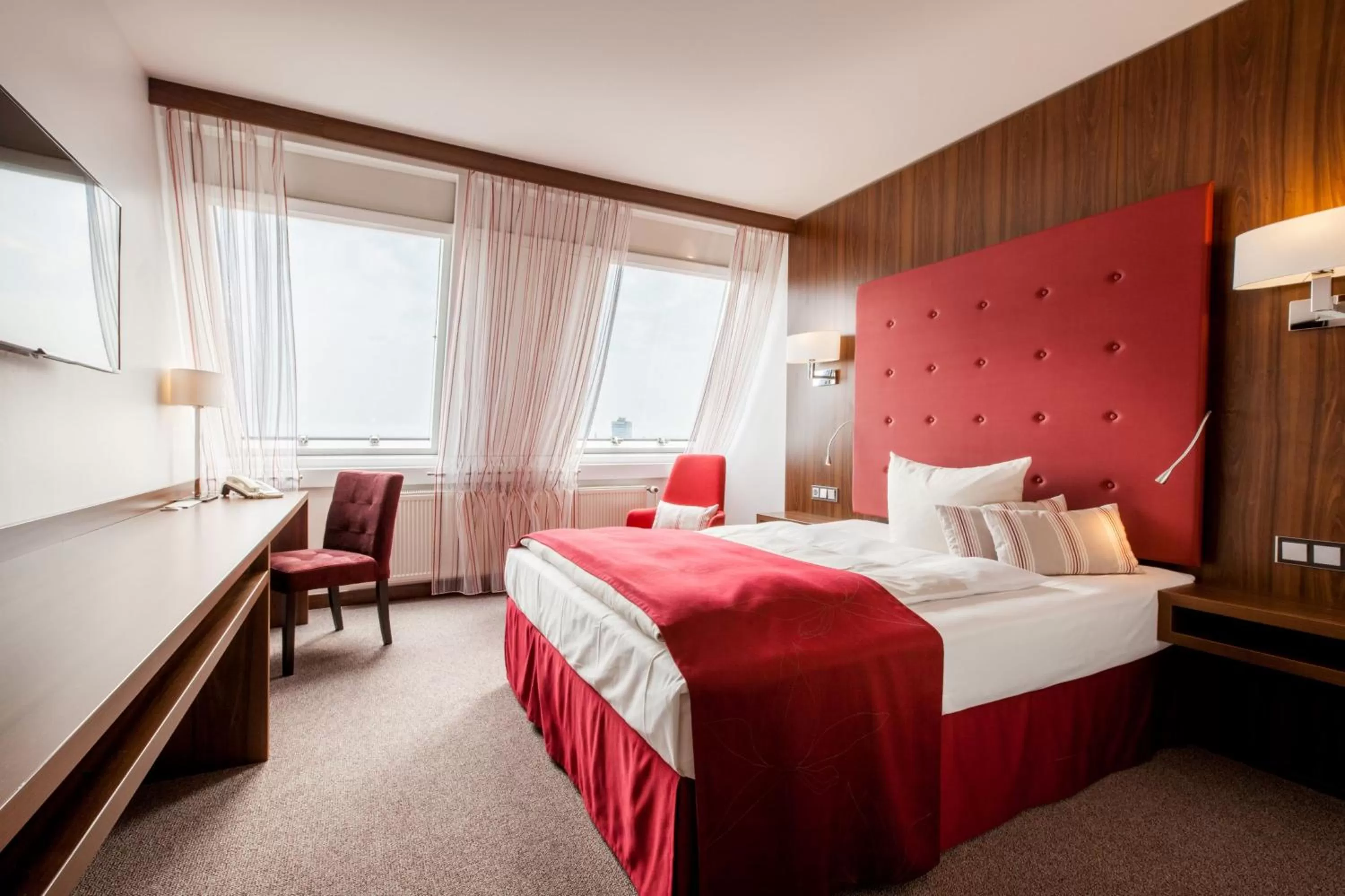 Bedroom, Bed in Fora Hotel Hannover by Mercure