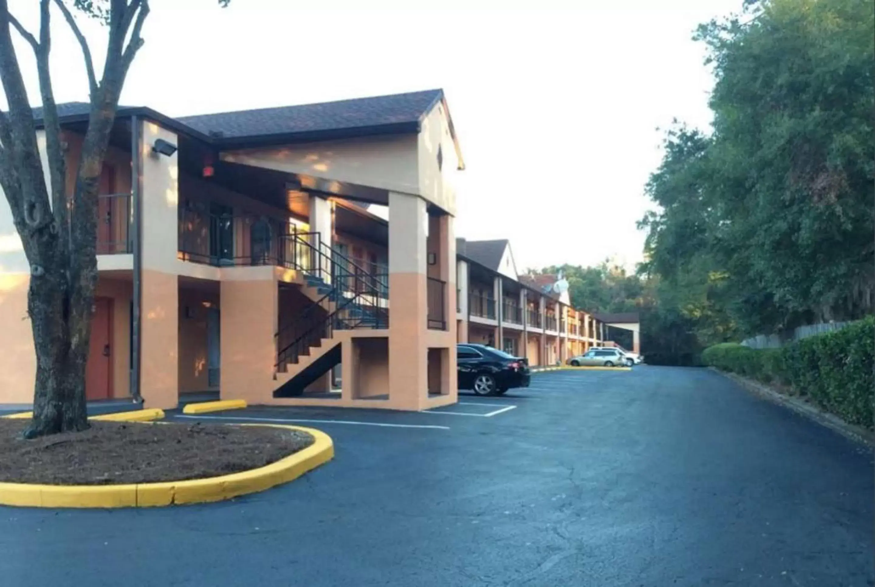 Property Building in Best Western Tallahassee Downtown Inn and Suites