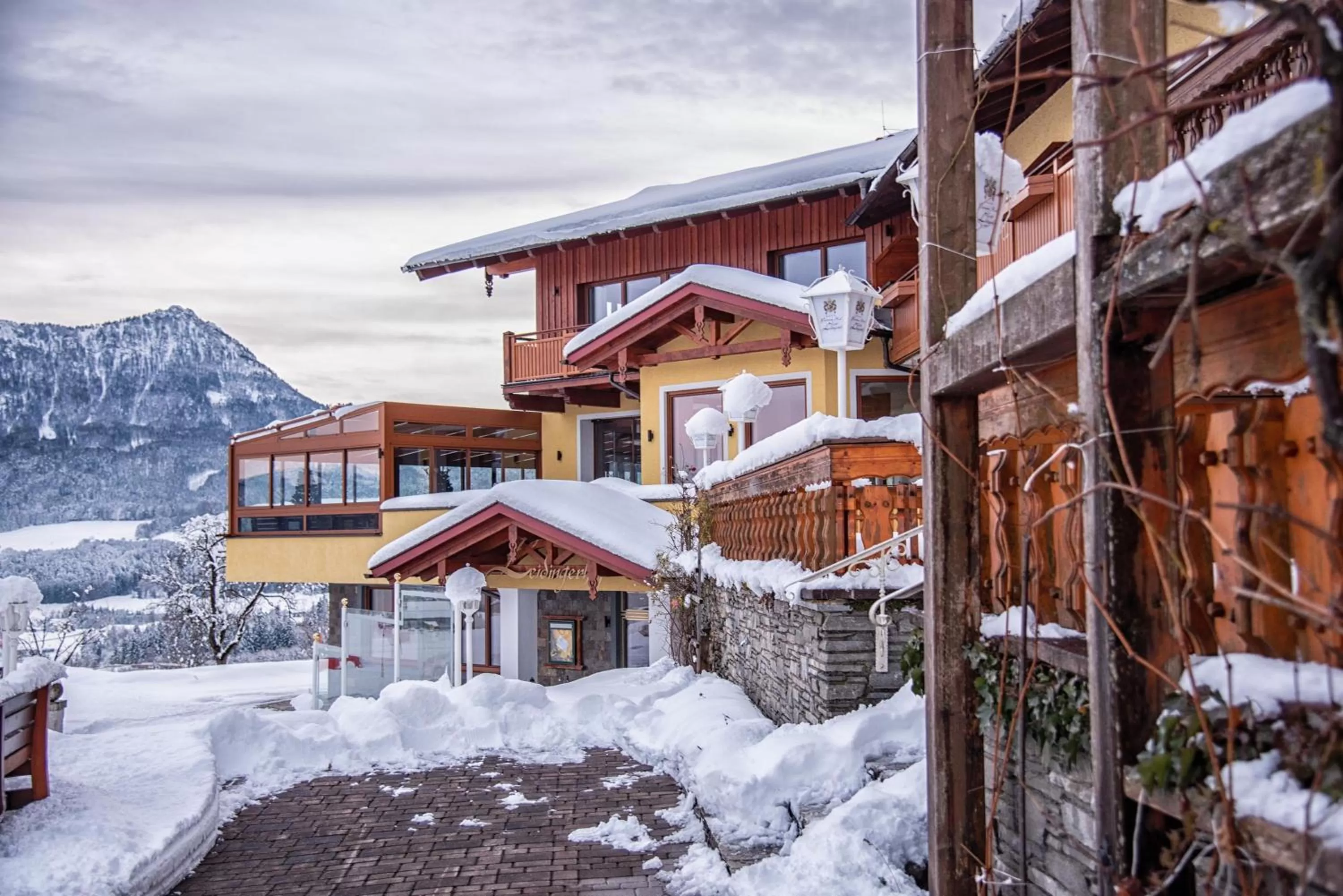 Property building, Winter in Panorama Hotel Gasthof Leidingerhof