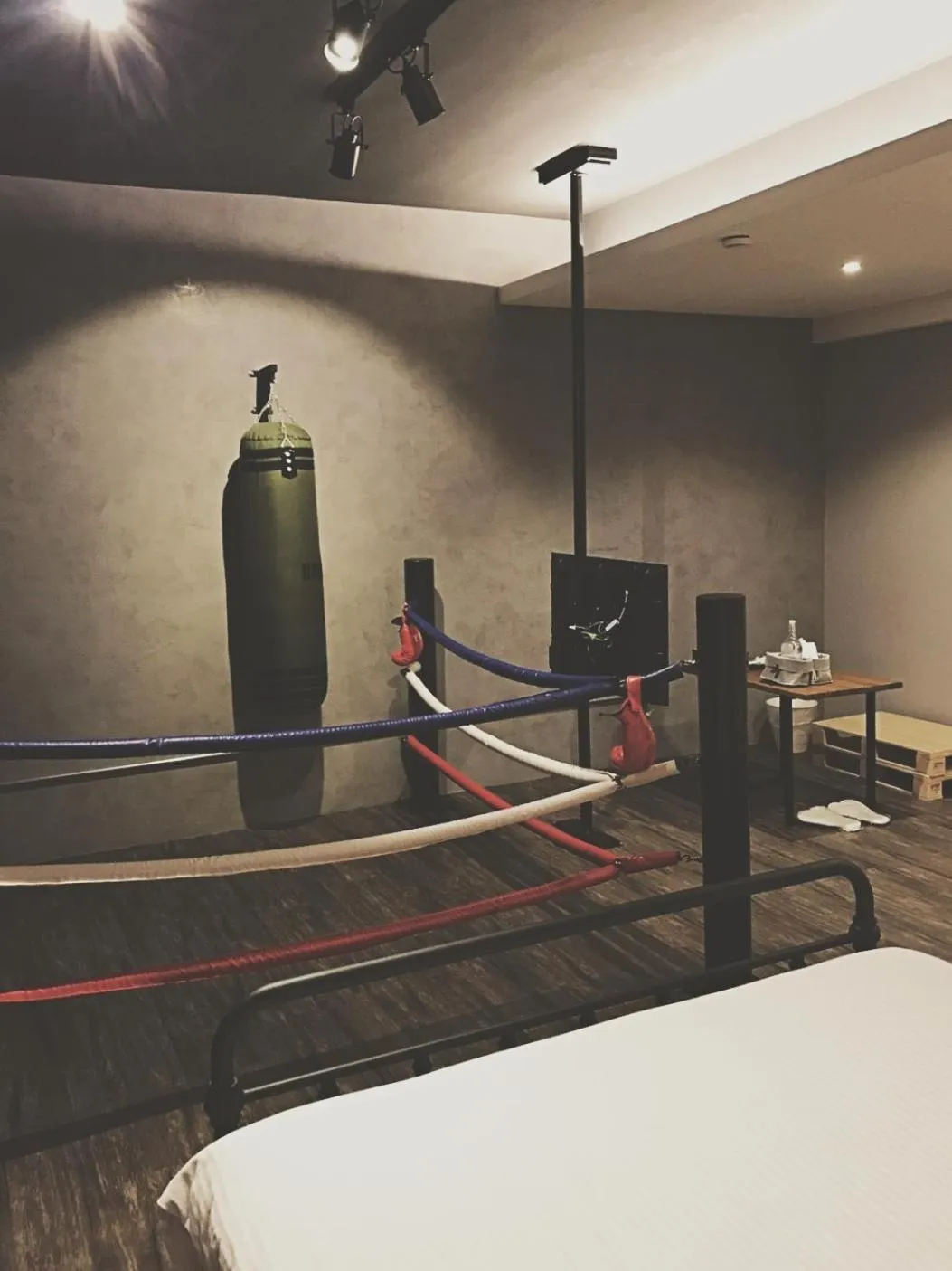 Communal lounge/ TV room in Urban