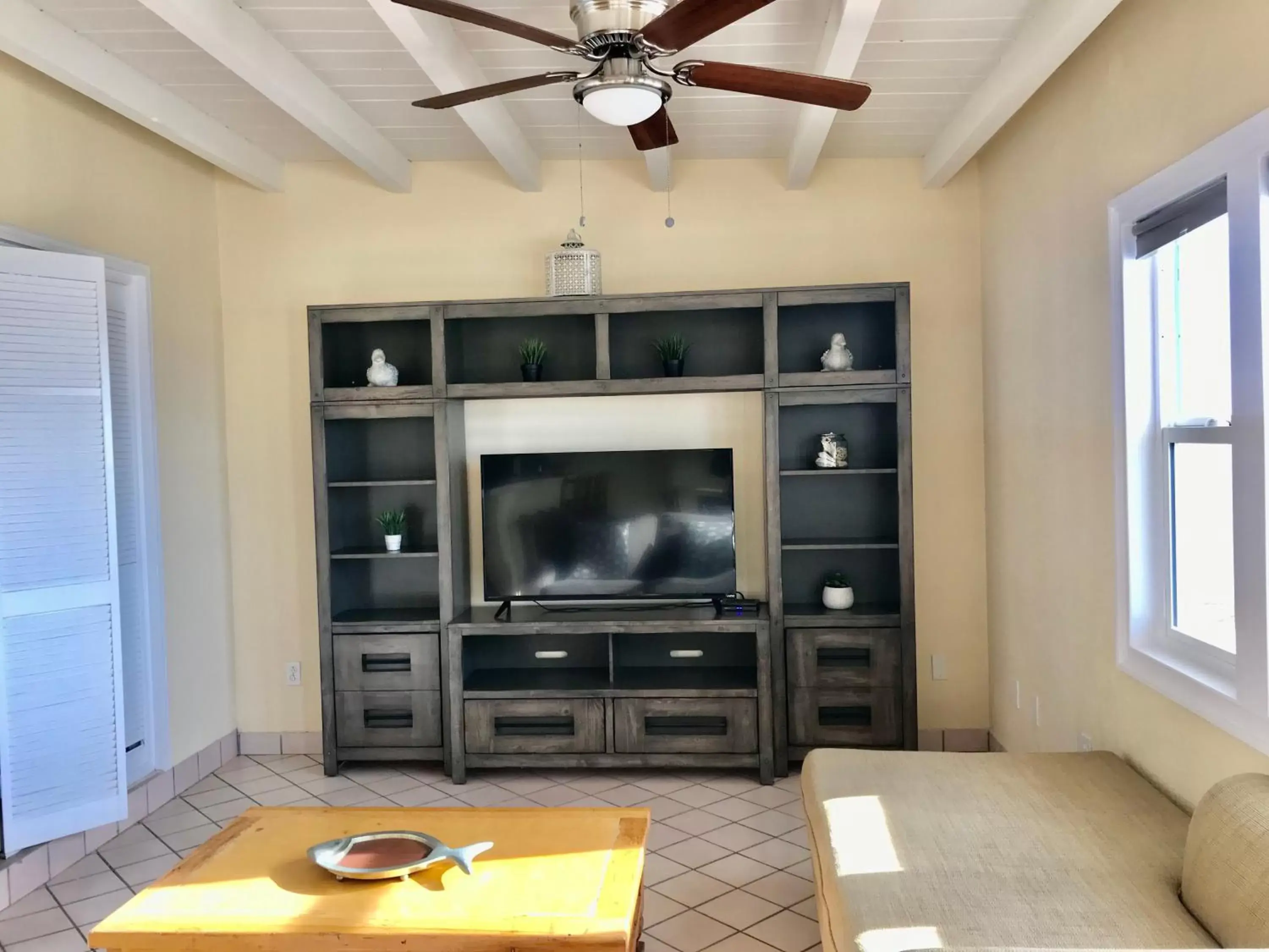 Living room, TV/Entertainment Center in Quinta Pacifica Beachfront Villas