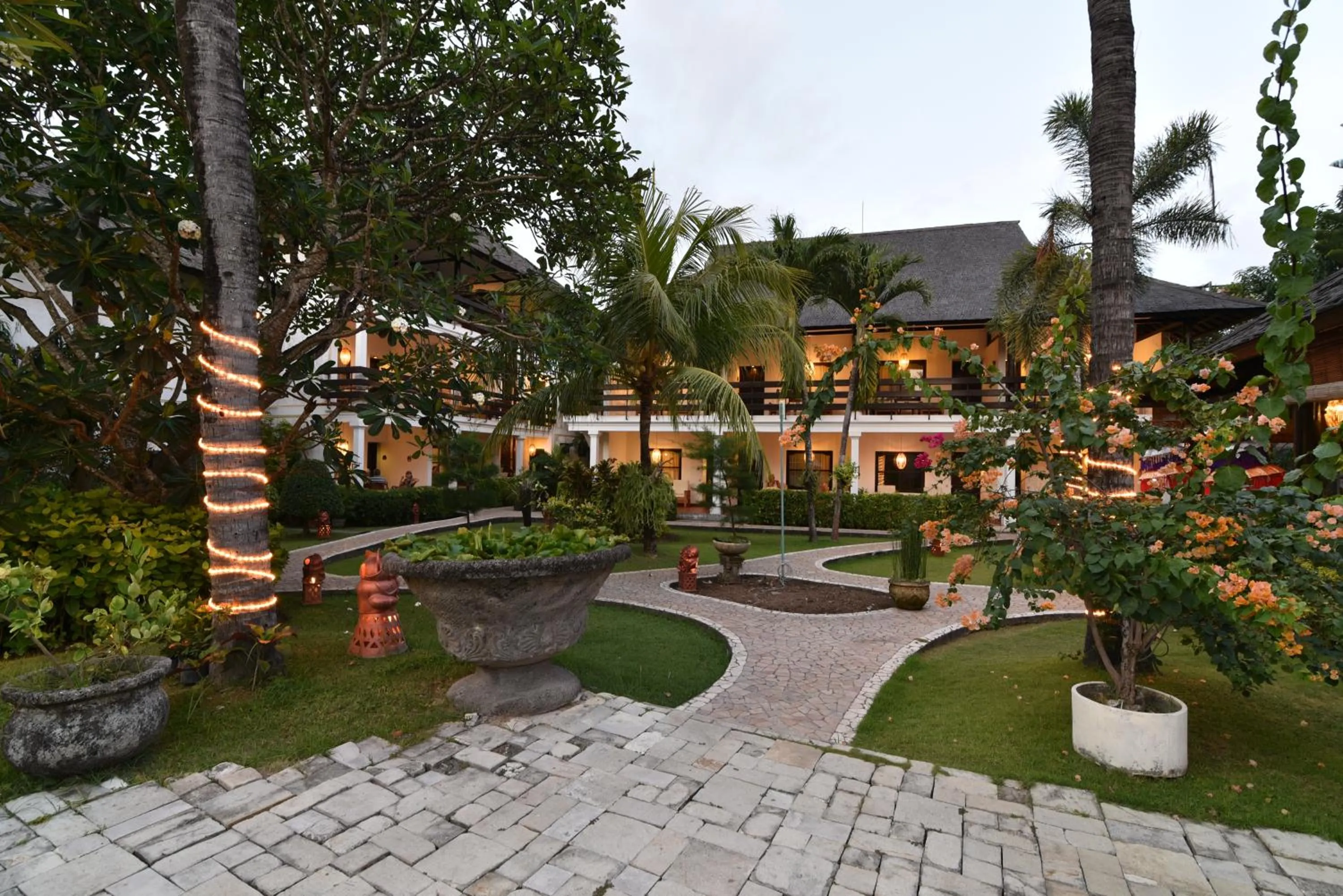 Garden in Palm Garden Hotel