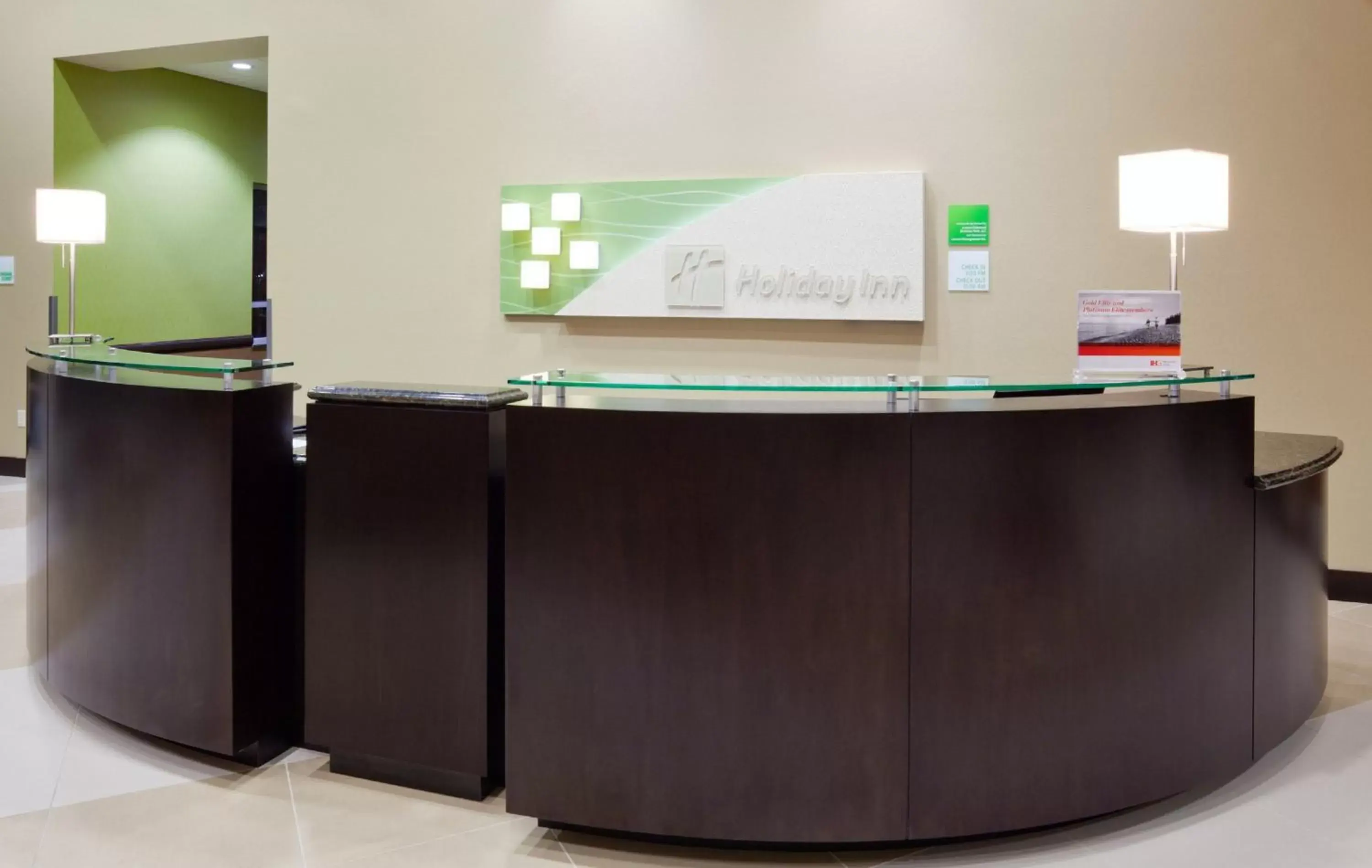 Property building, Lobby/Reception in Holiday Inn Eau Claire South, an IHG Hotel