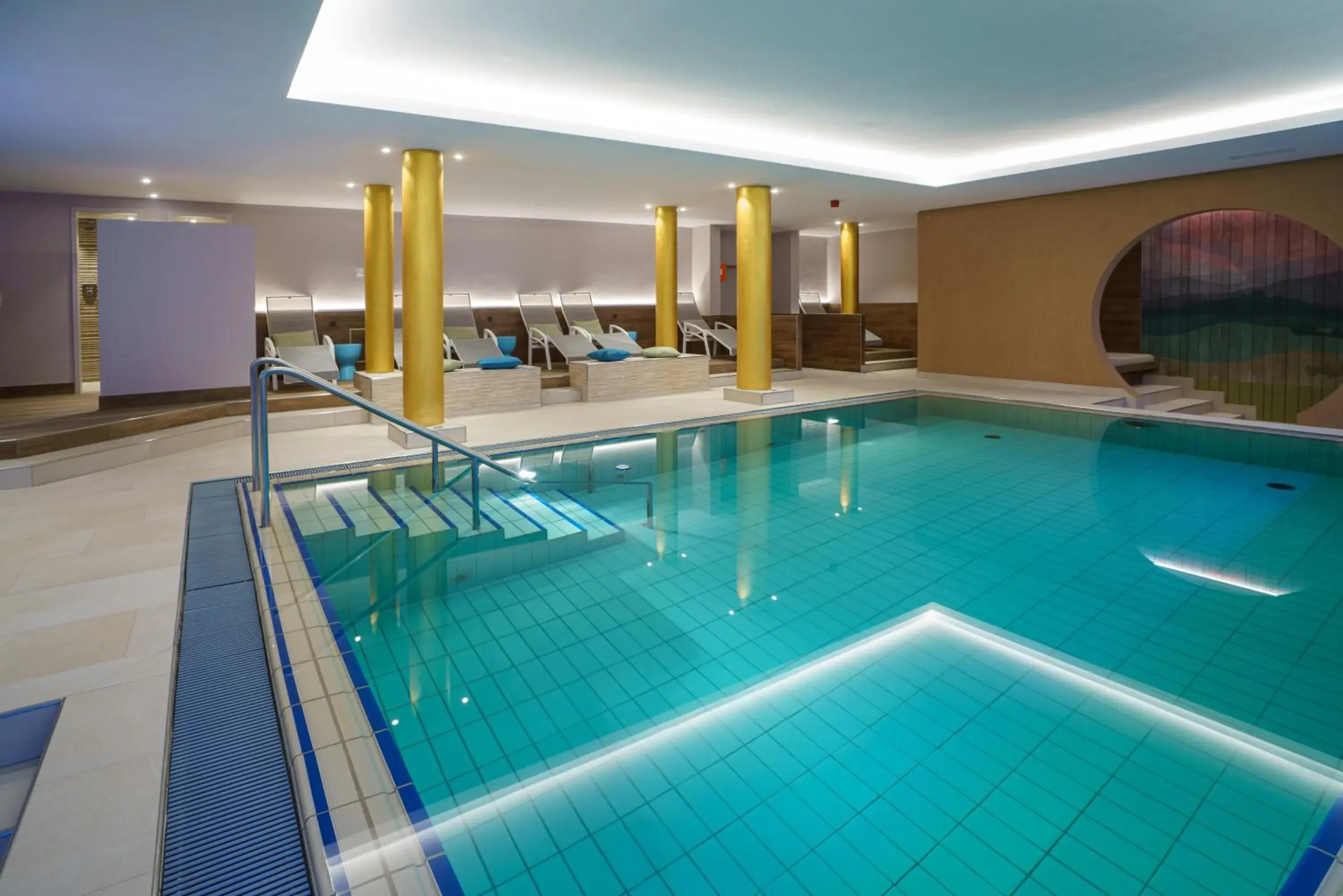 Pool view, Swimming Pool in AMBER HOTEL Bavaria