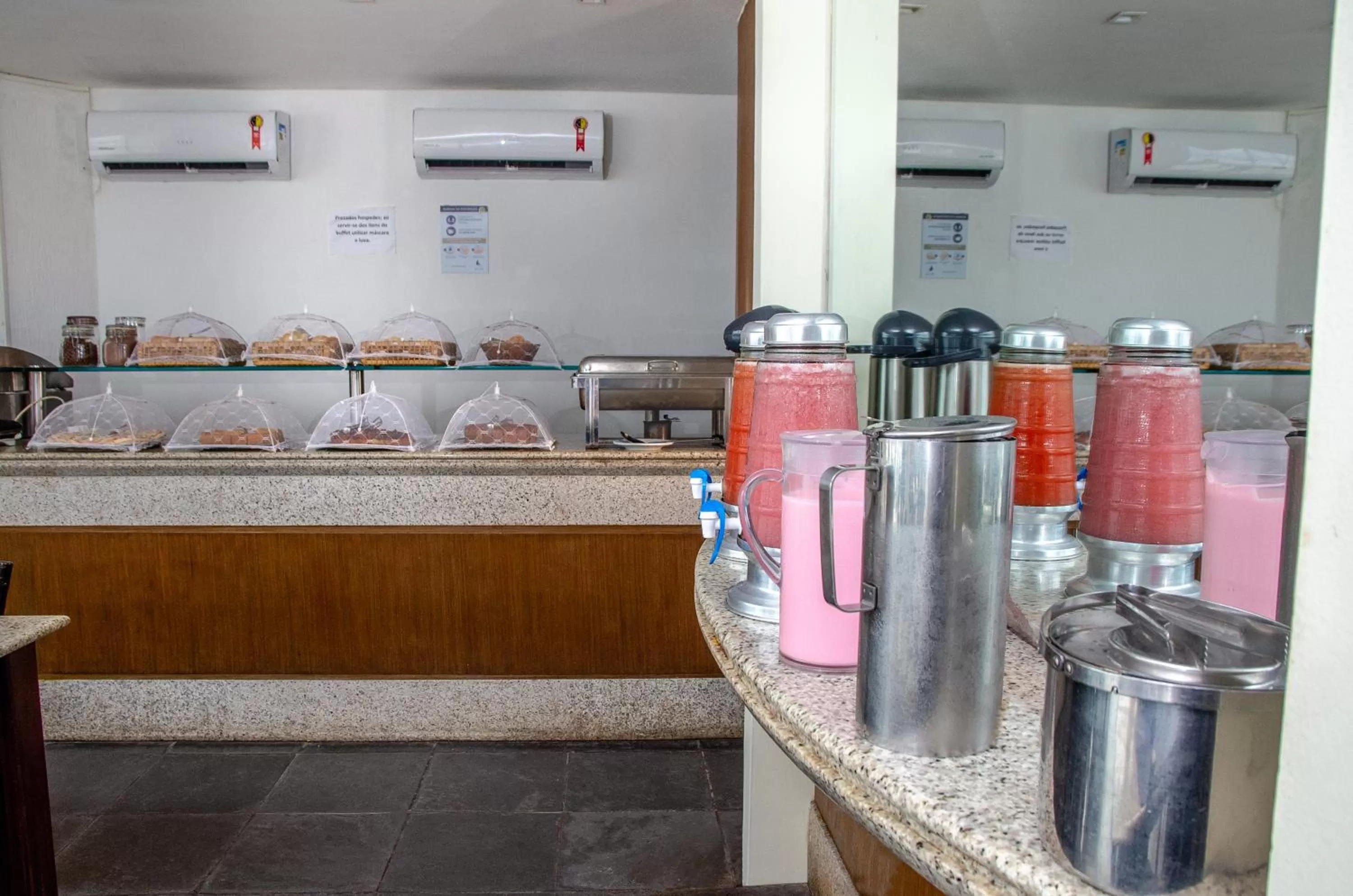 Food and drinks in La Belle Beach Hotel