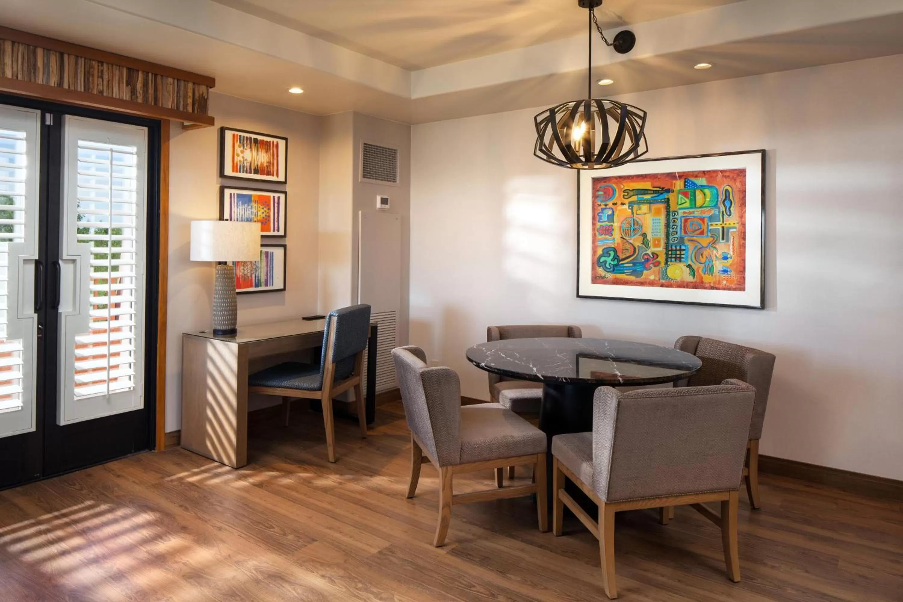 Photo of the whole room in Sheraton Grand at Wild Horse Pass