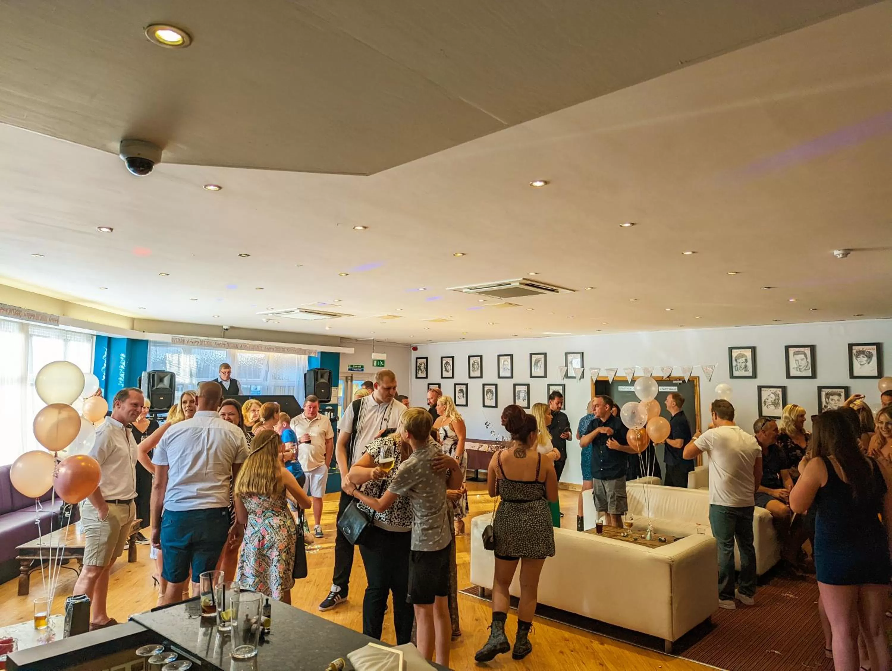 Evening entertainment in Hotel Celebrity Bournemouth East Cliff by Villare hotels