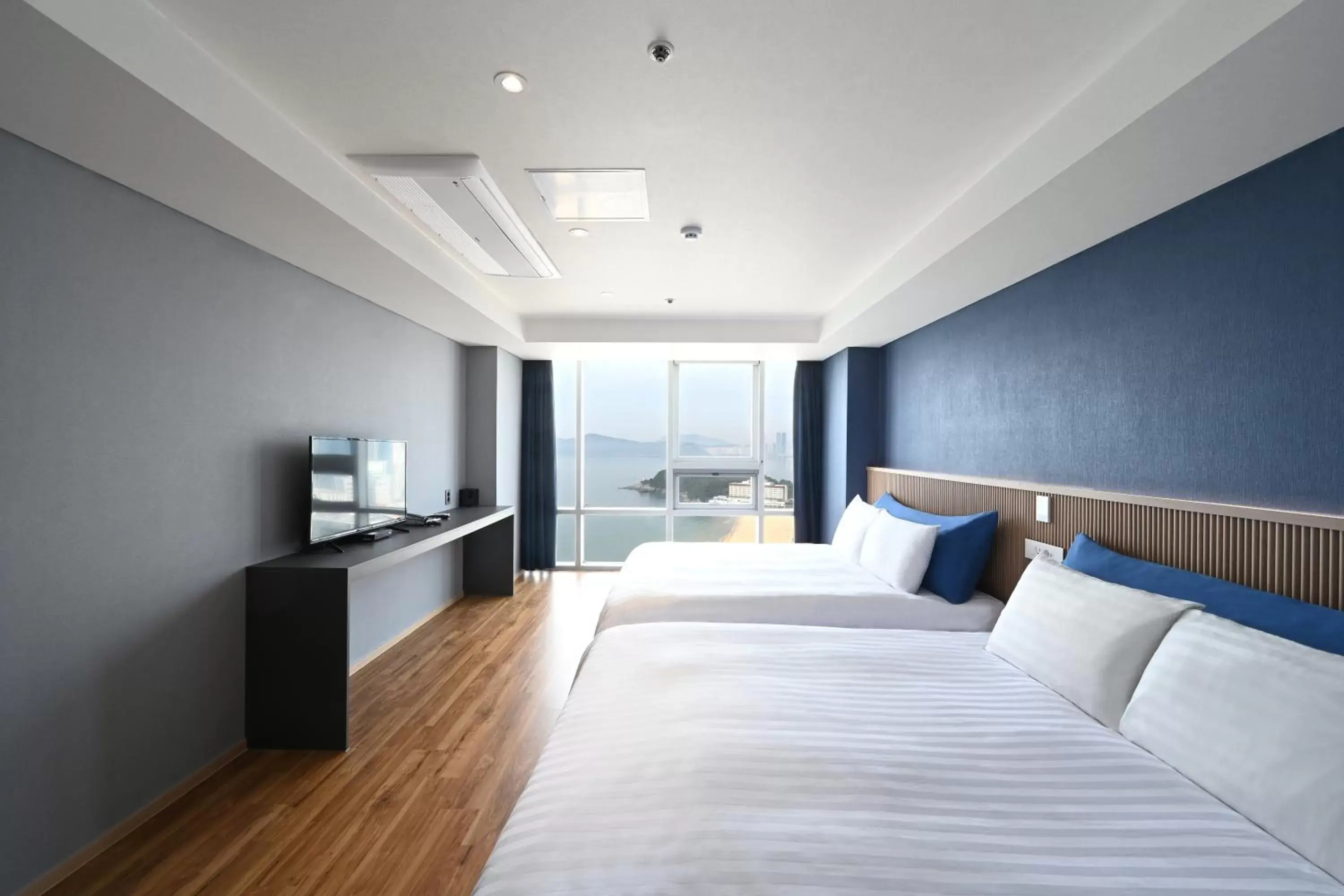 Bed in Kolon Seacloud Hotel