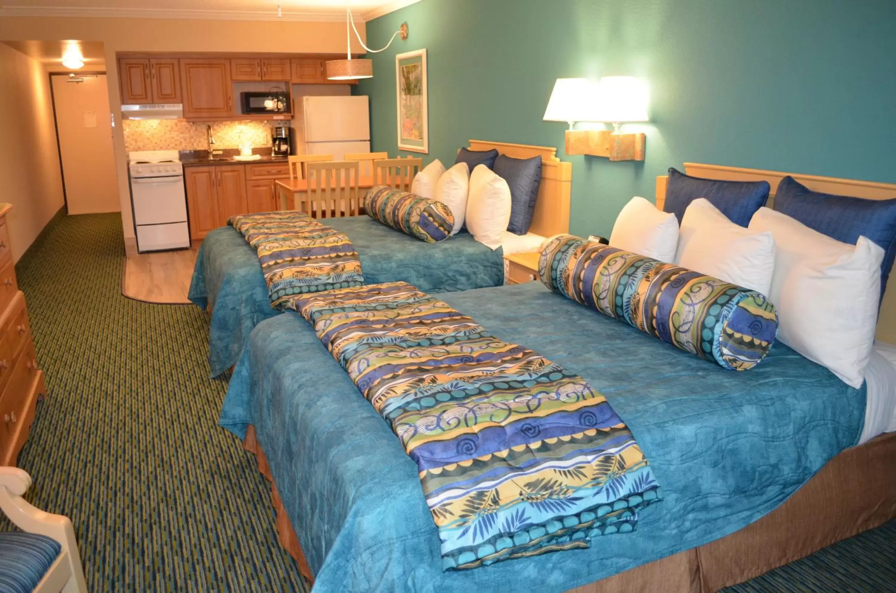 Photo of the whole room, Bed in Sun Viking Lodge - Daytona Beach