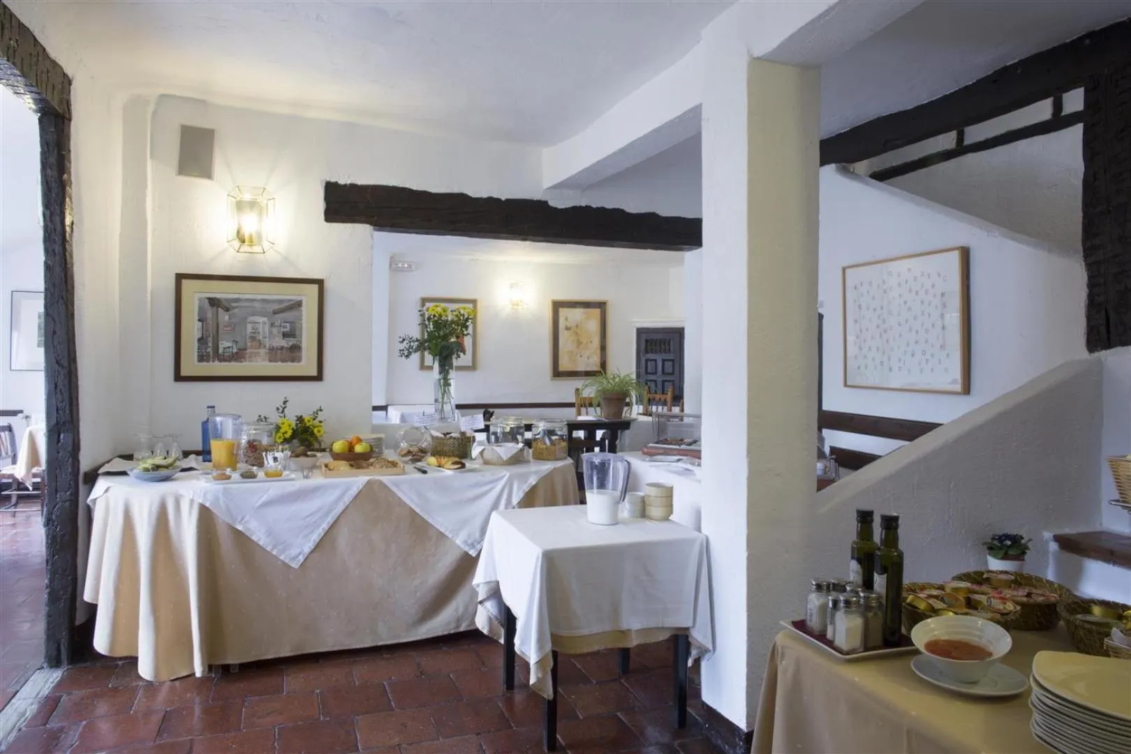 Restaurant/places to eat in Posada San José