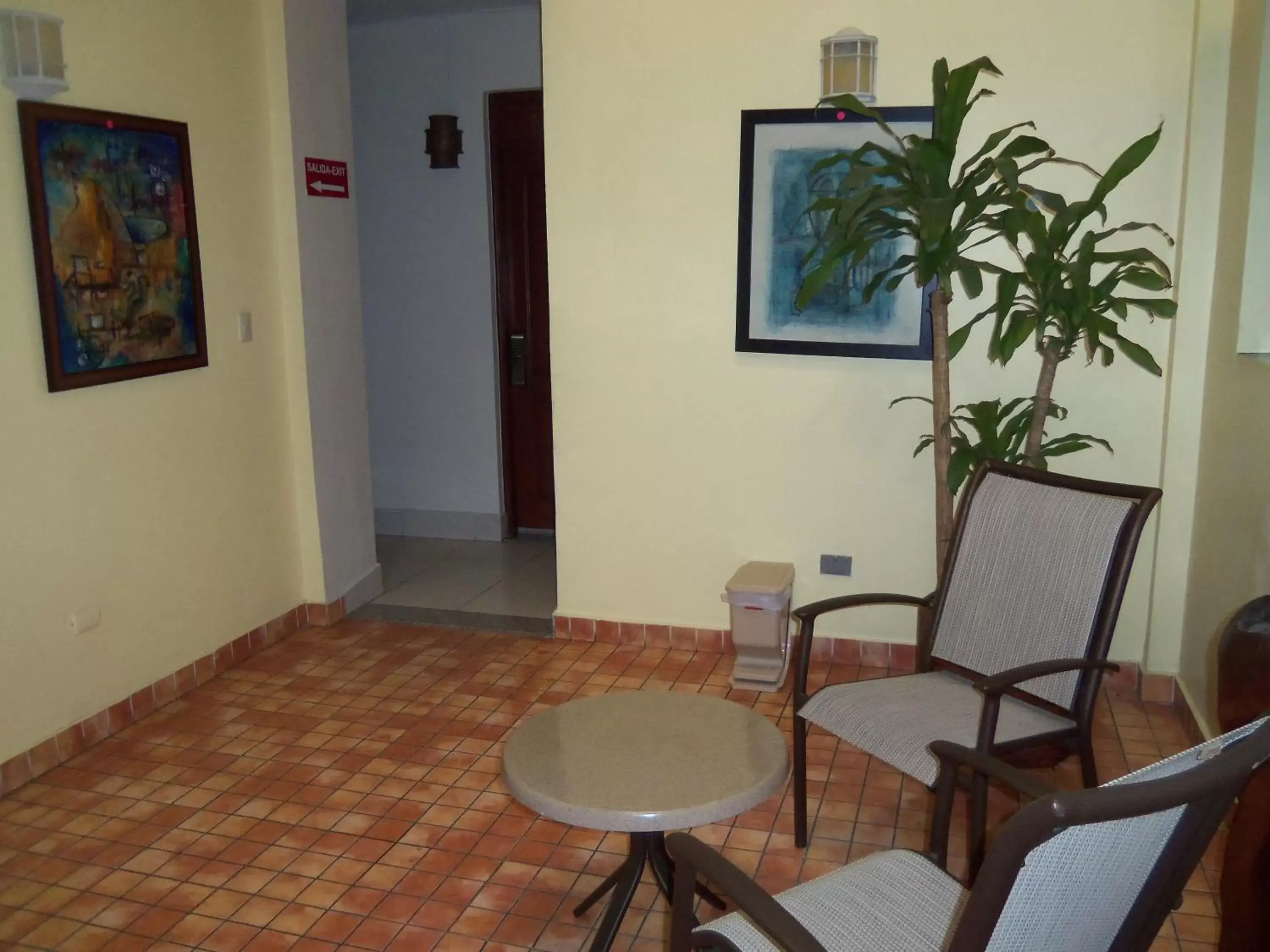 Balcony/Terrace, Seating Area in Hotel Discovery