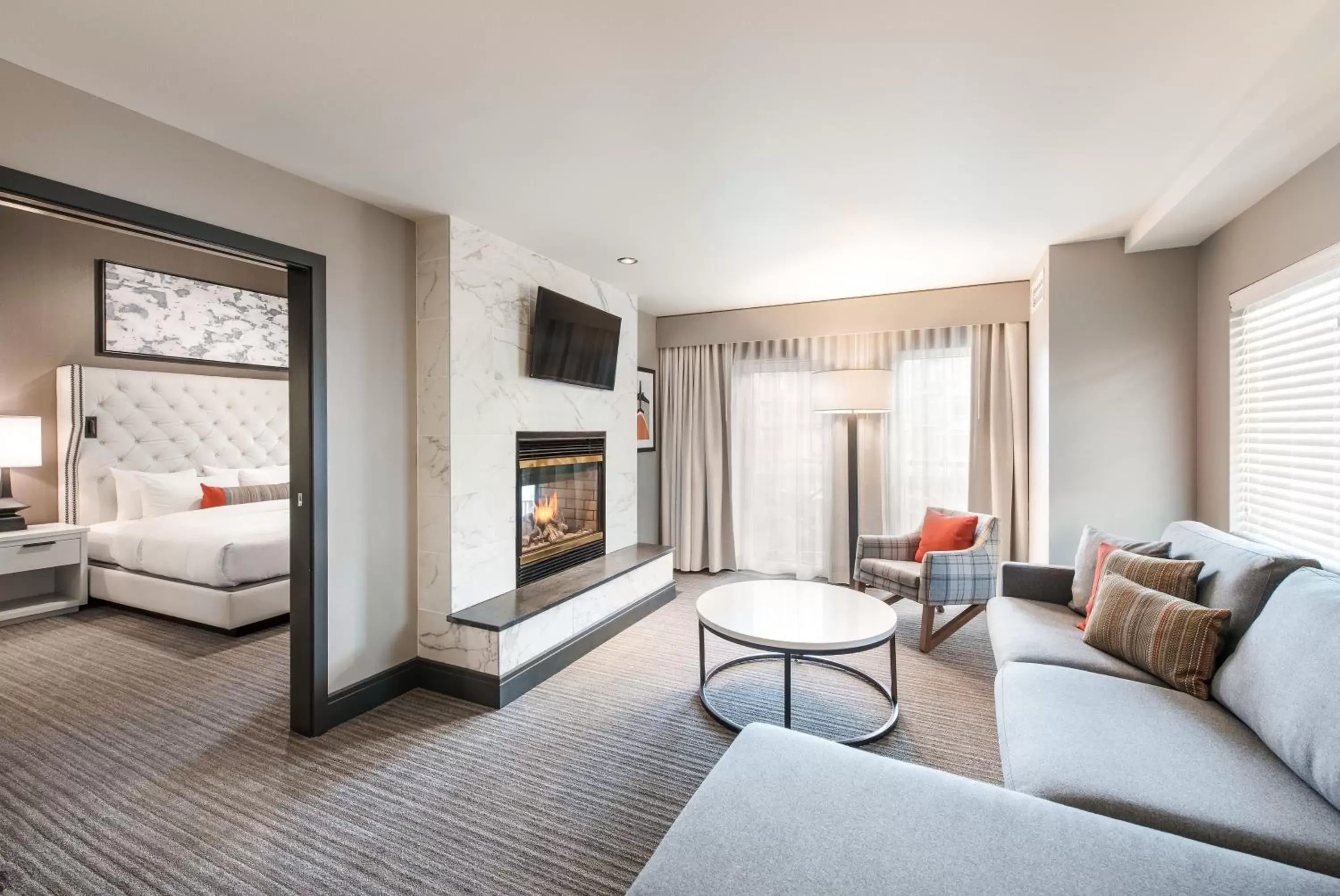 Seating Area in The Heathman Hotel Kirkland