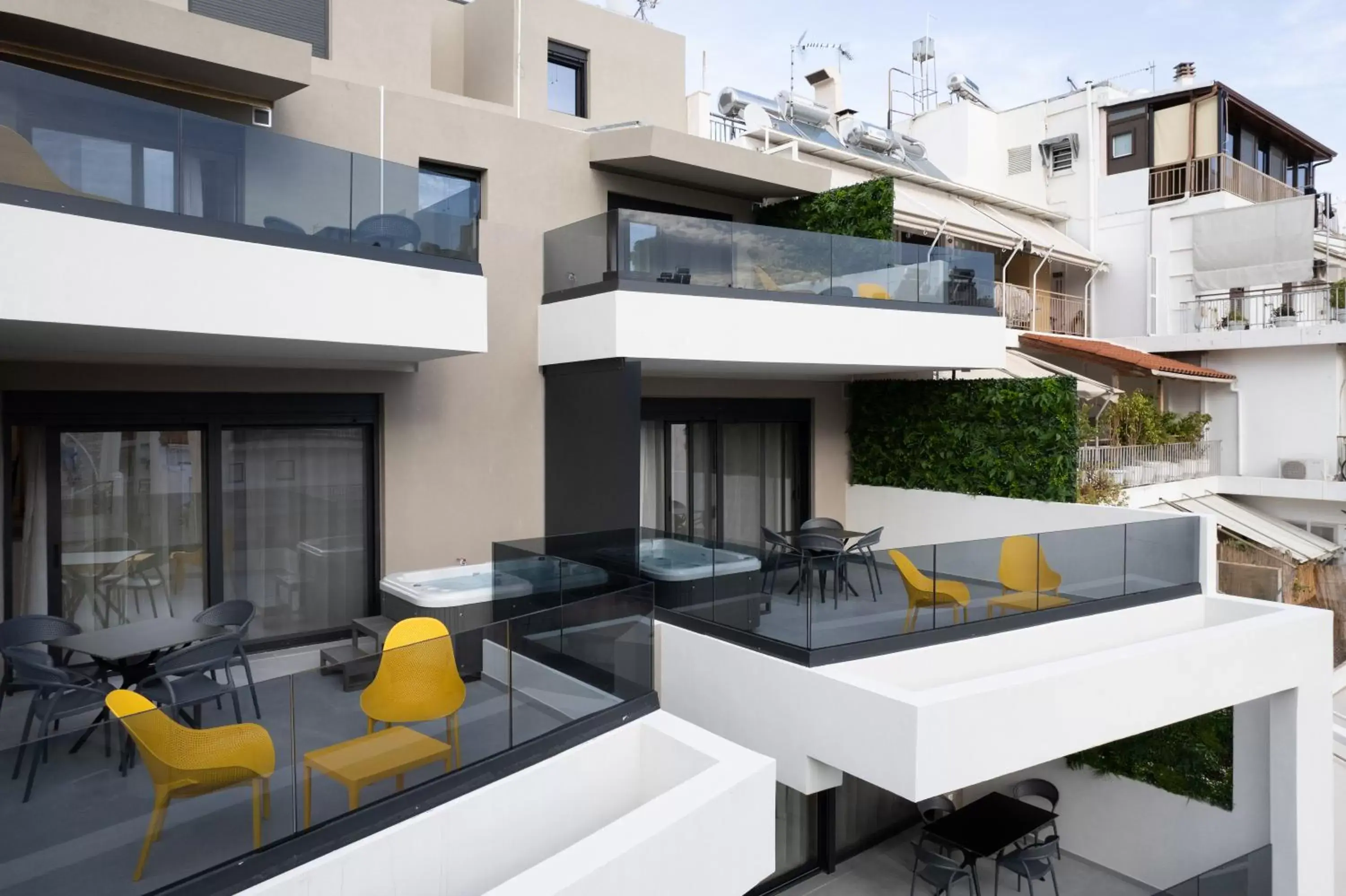 Property building in LUX&EASY Athens Metro Suites