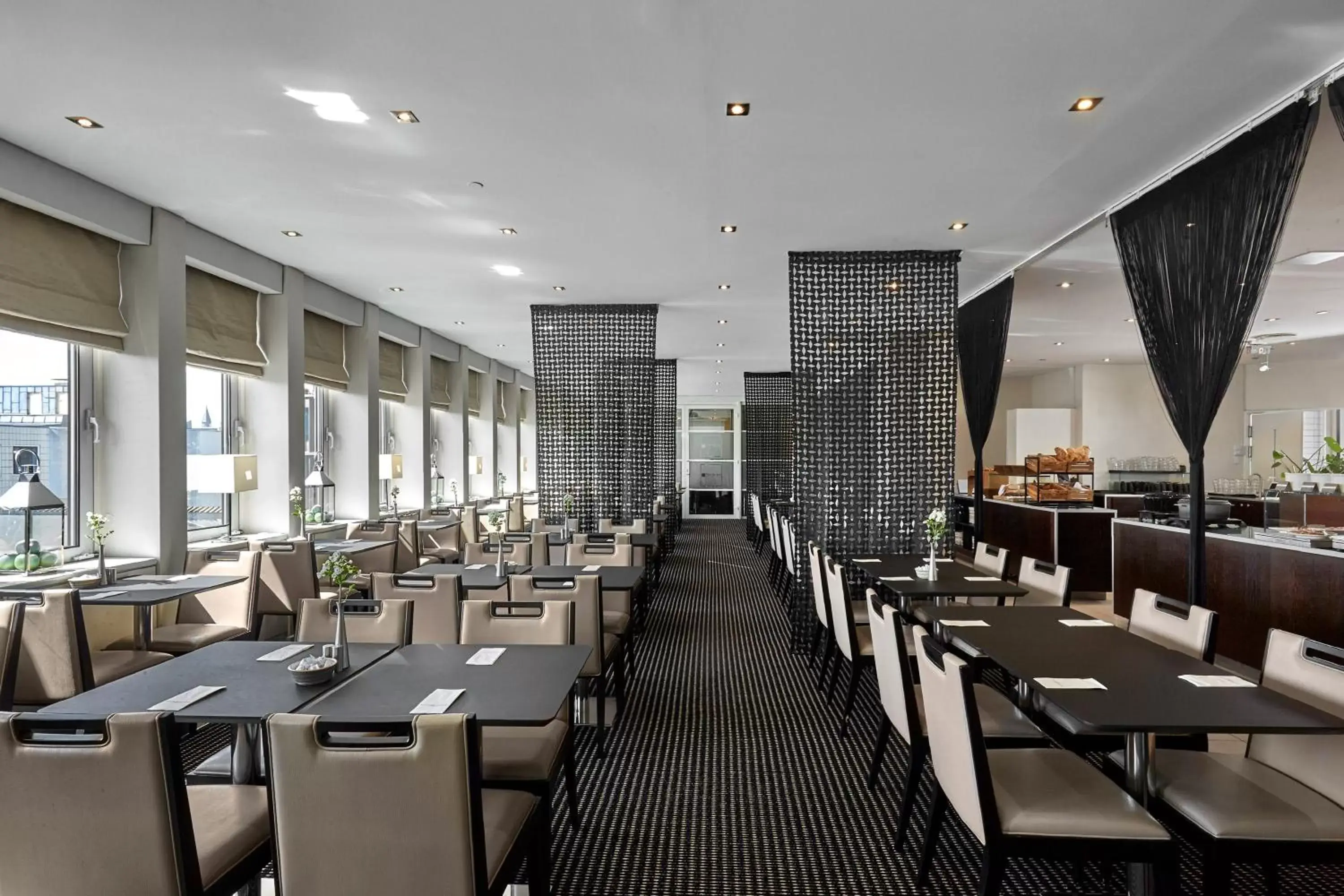 Restaurant/places to eat in The Square Restaurant/places to eat in The Square
