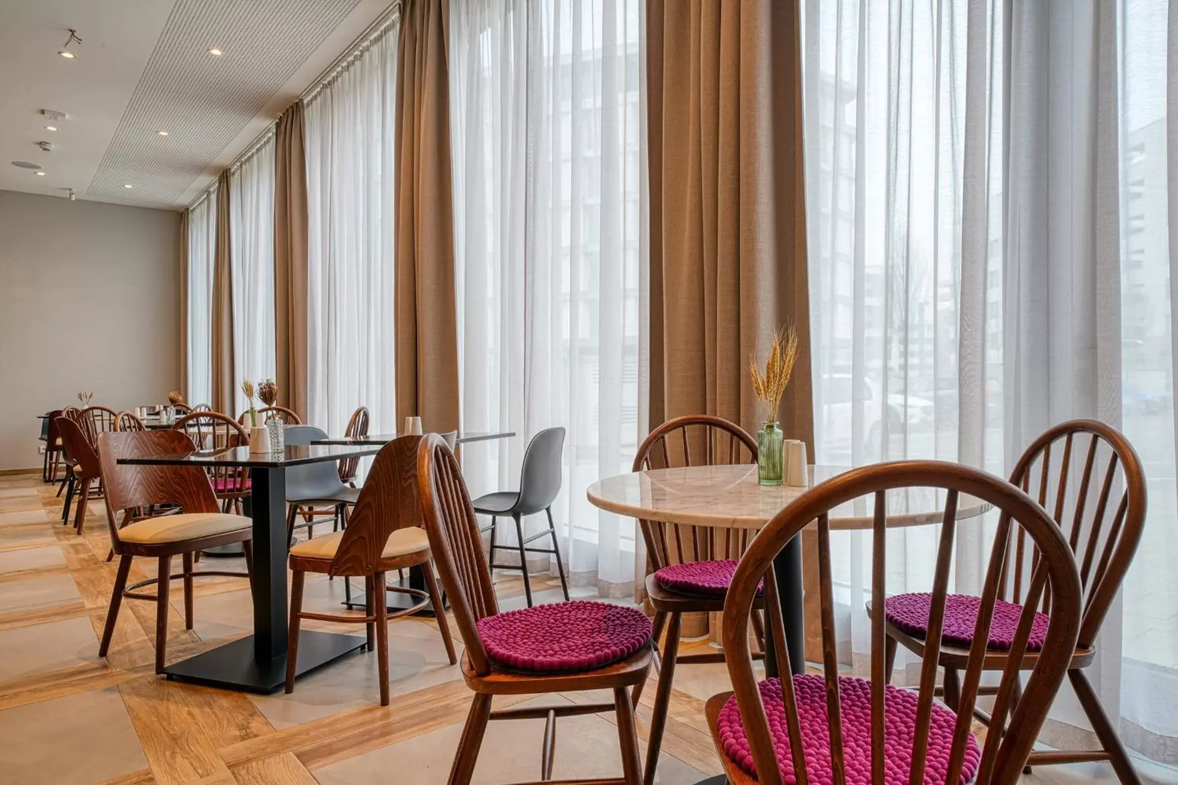 Restaurant/Places to Eat in FourSide Hotel Freiburg