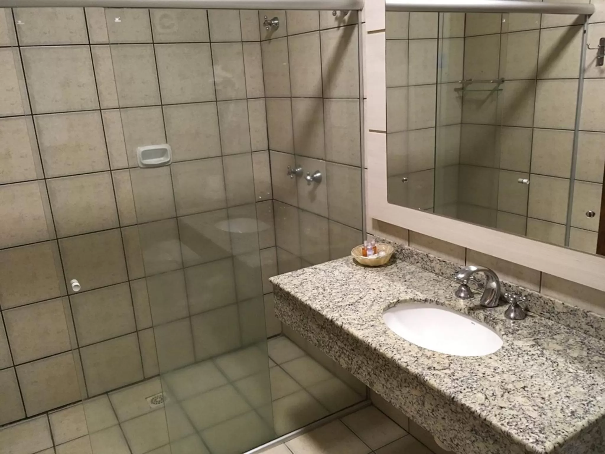 Bathroom in Farina Park Hotel