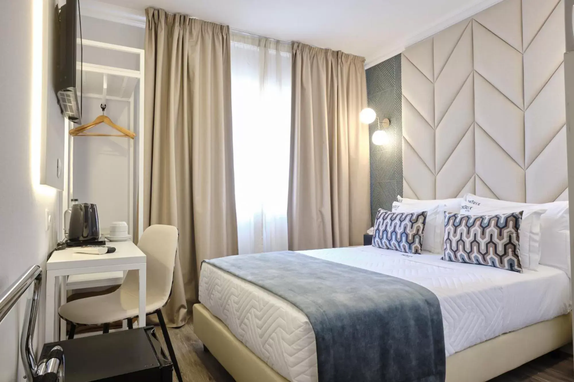Bedroom, Bed in Patria Hotel