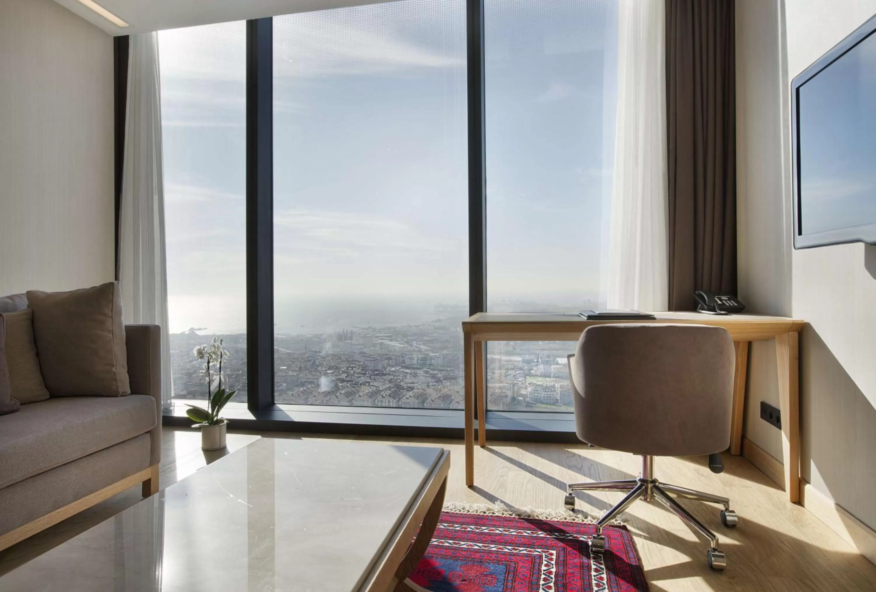 Living room in DoubleTree by Hilton Istanbul-Avcilar