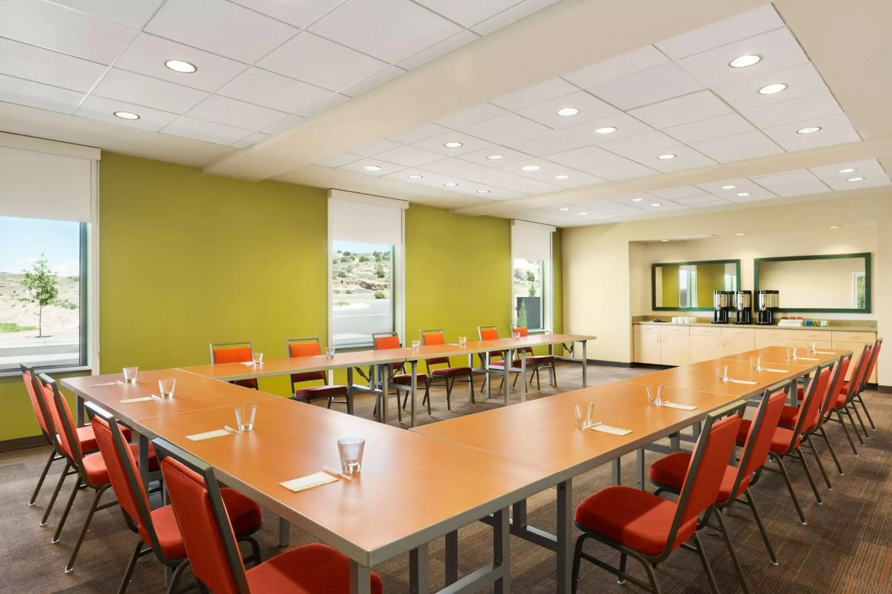 Meeting/conference room in Home2 Suites By Hilton Farmington/Bloomfield