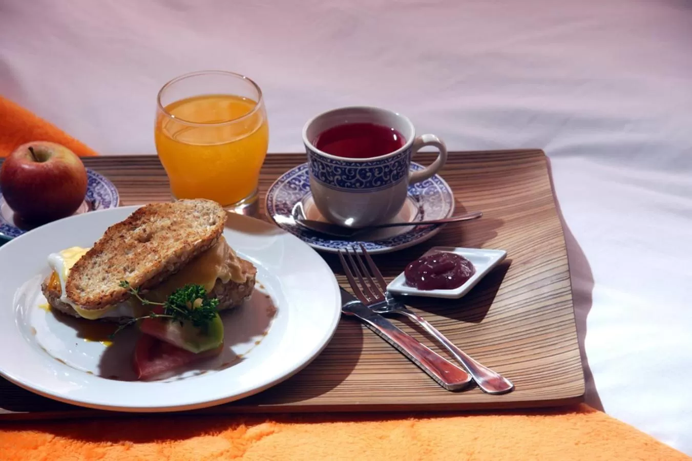 Breakfast in 6 Suites Hotel