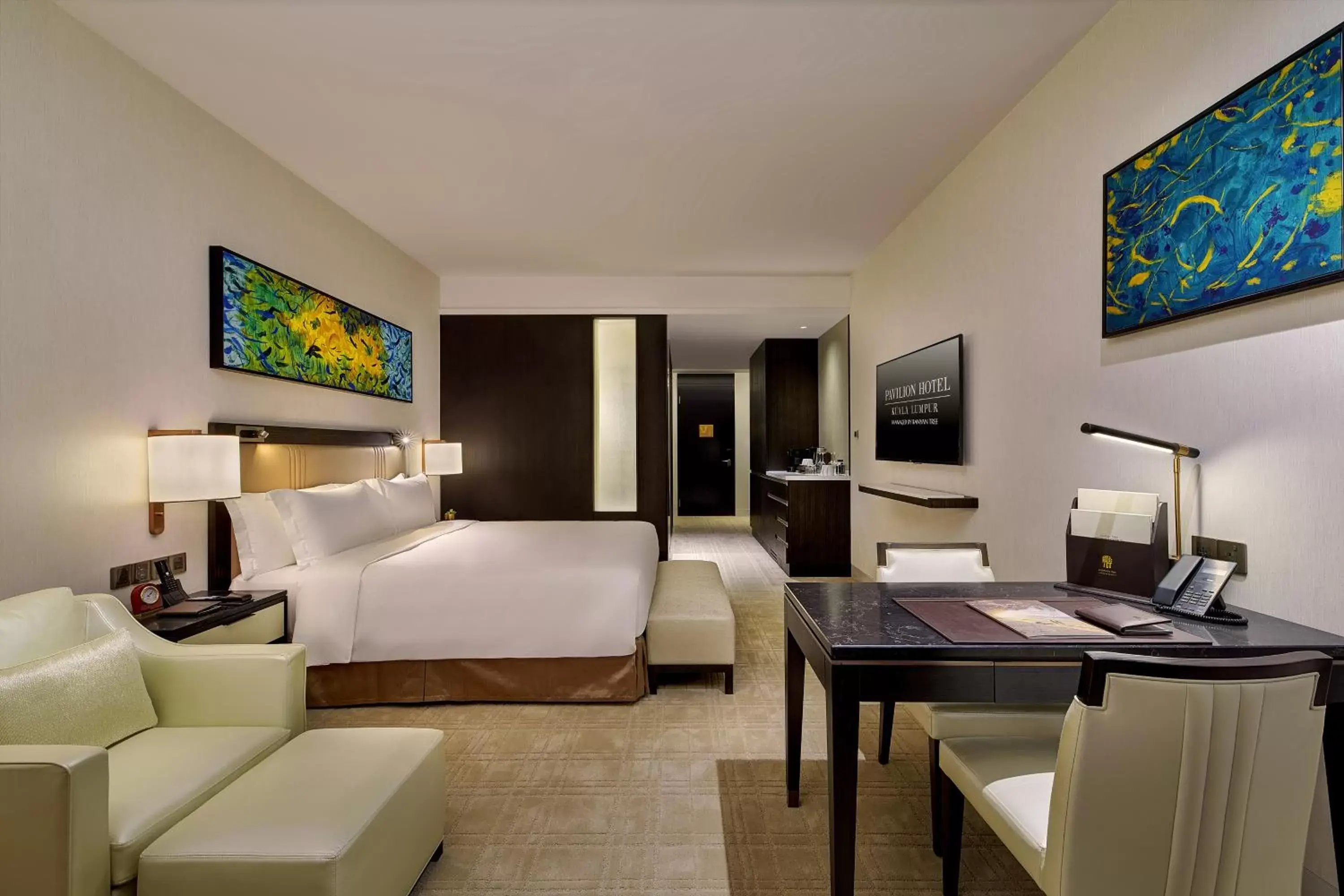 TV and multimedia in Pavilion Hotel Kuala Lumpur Managed by Banyan Tree