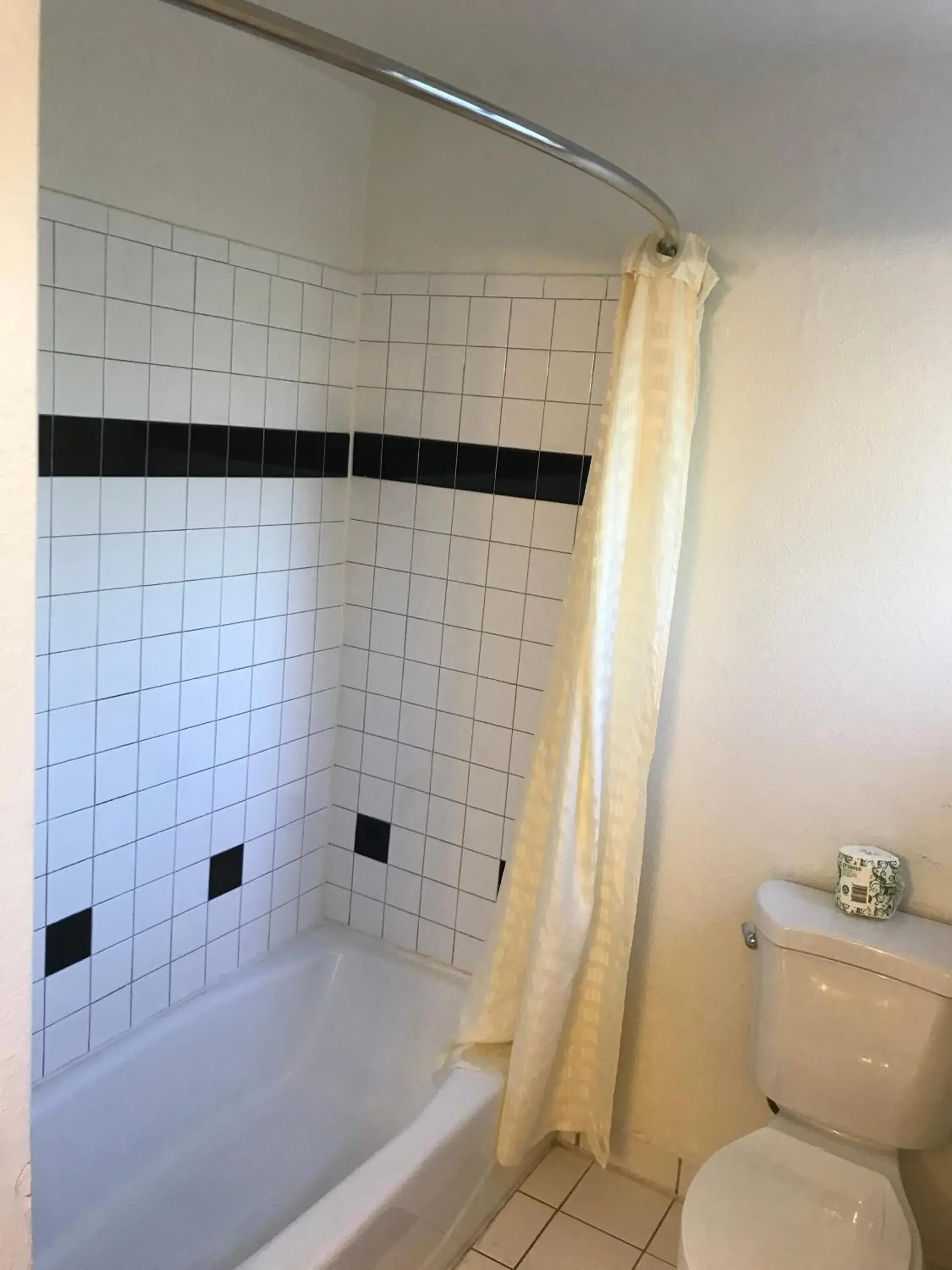 Bath, Bathroom in Westwind Lodge