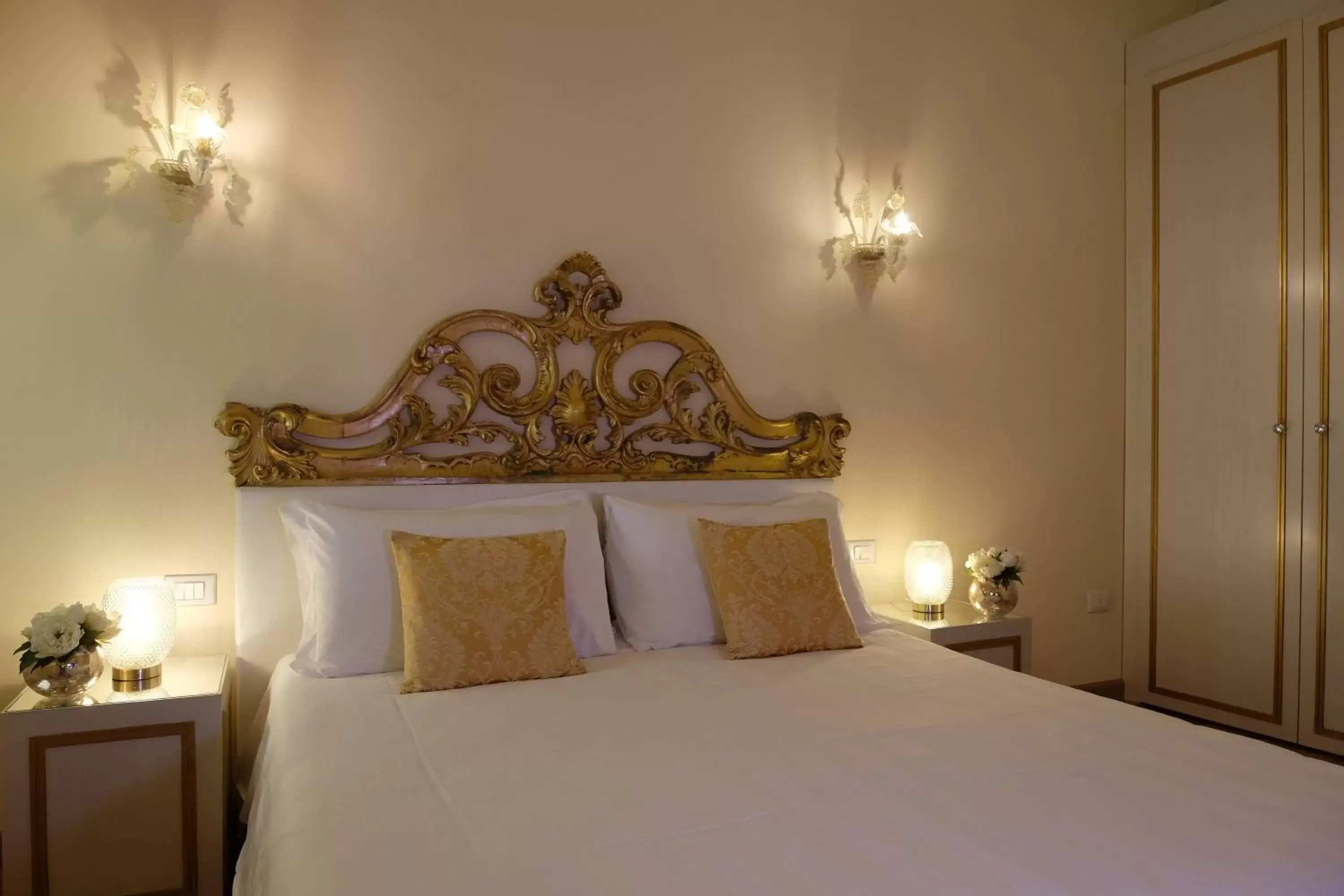 Bed in Relais Venezia