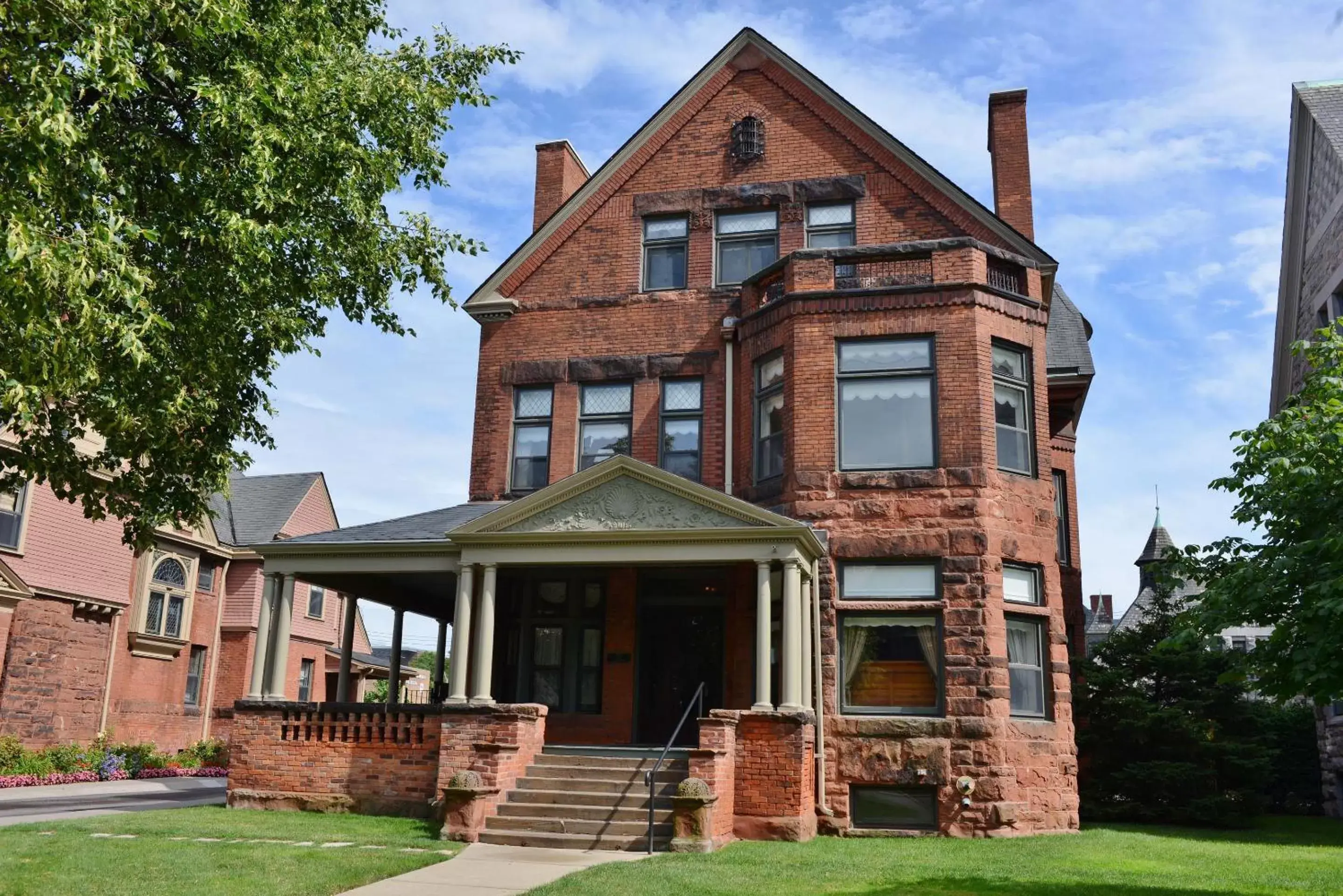 Property Building in The Inn on Ferry Street