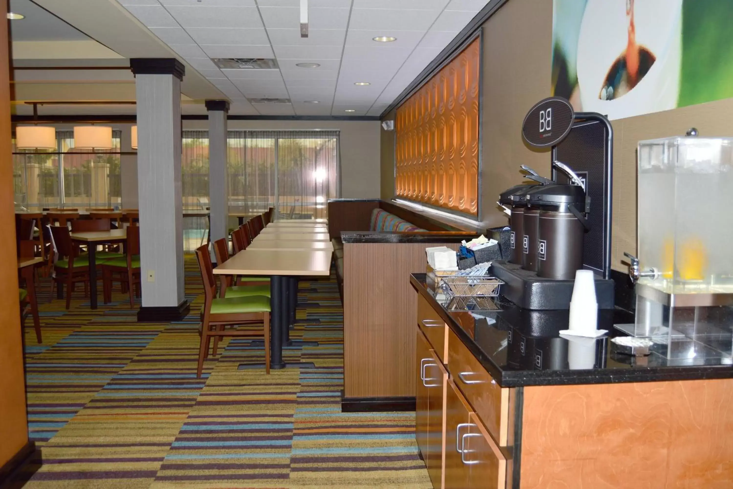 Restaurant/places to eat in Fairfield Inn & Suites Houston Channelview