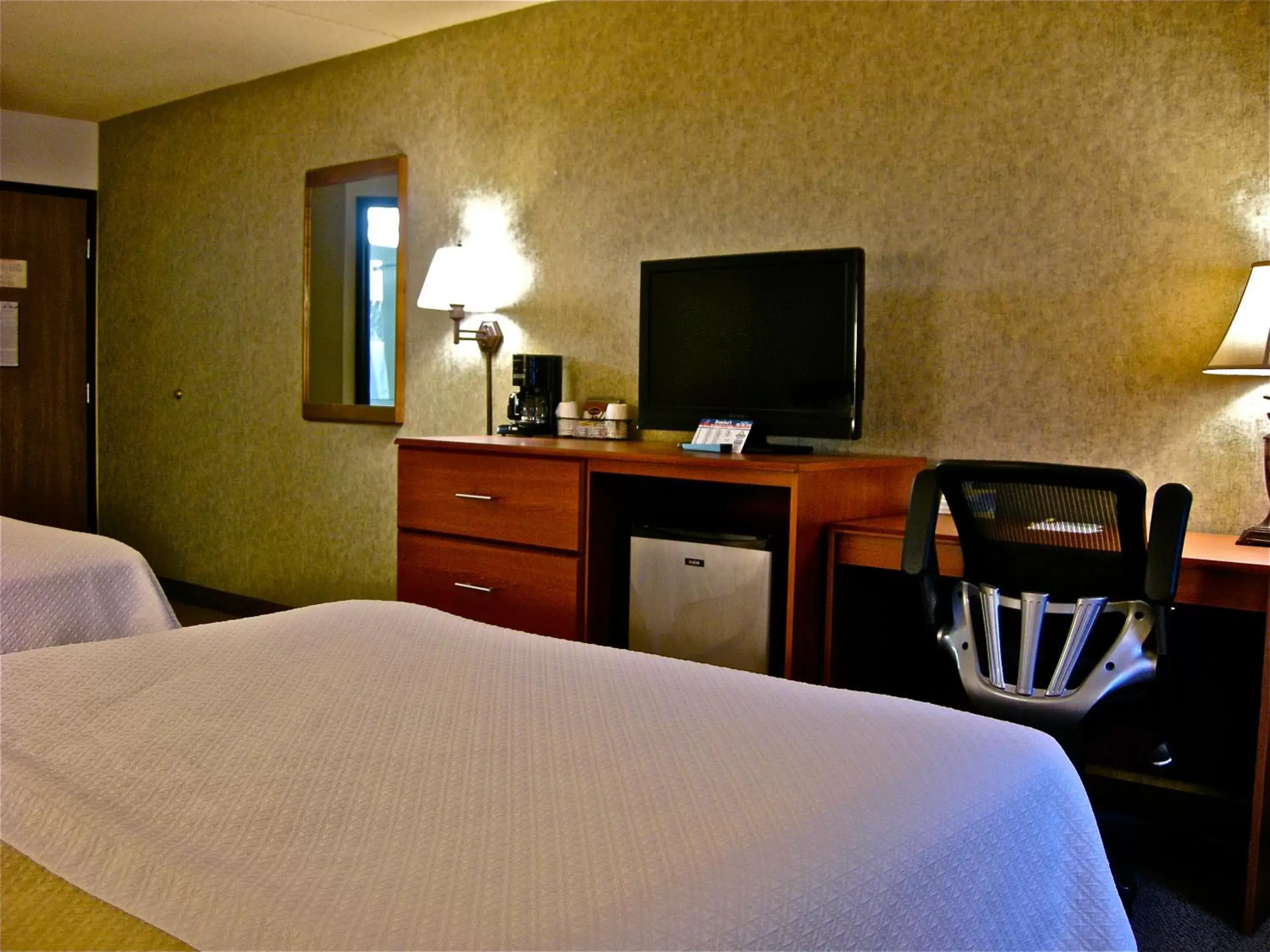 TV and multimedia, Bed in Days Inn by Wyndham Coeur d'Alene