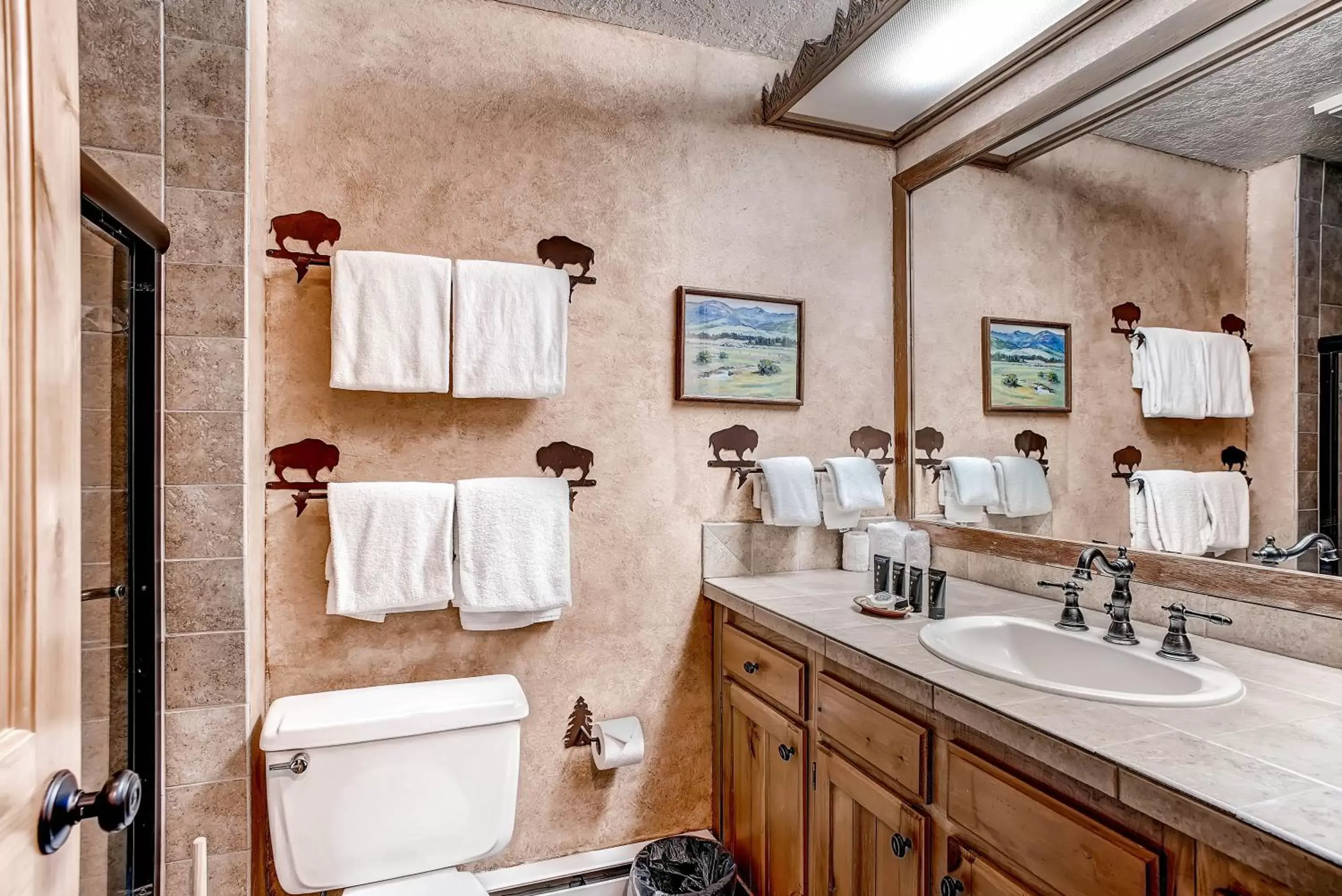 Bathroom in Lakeside Village by Keystone Resort