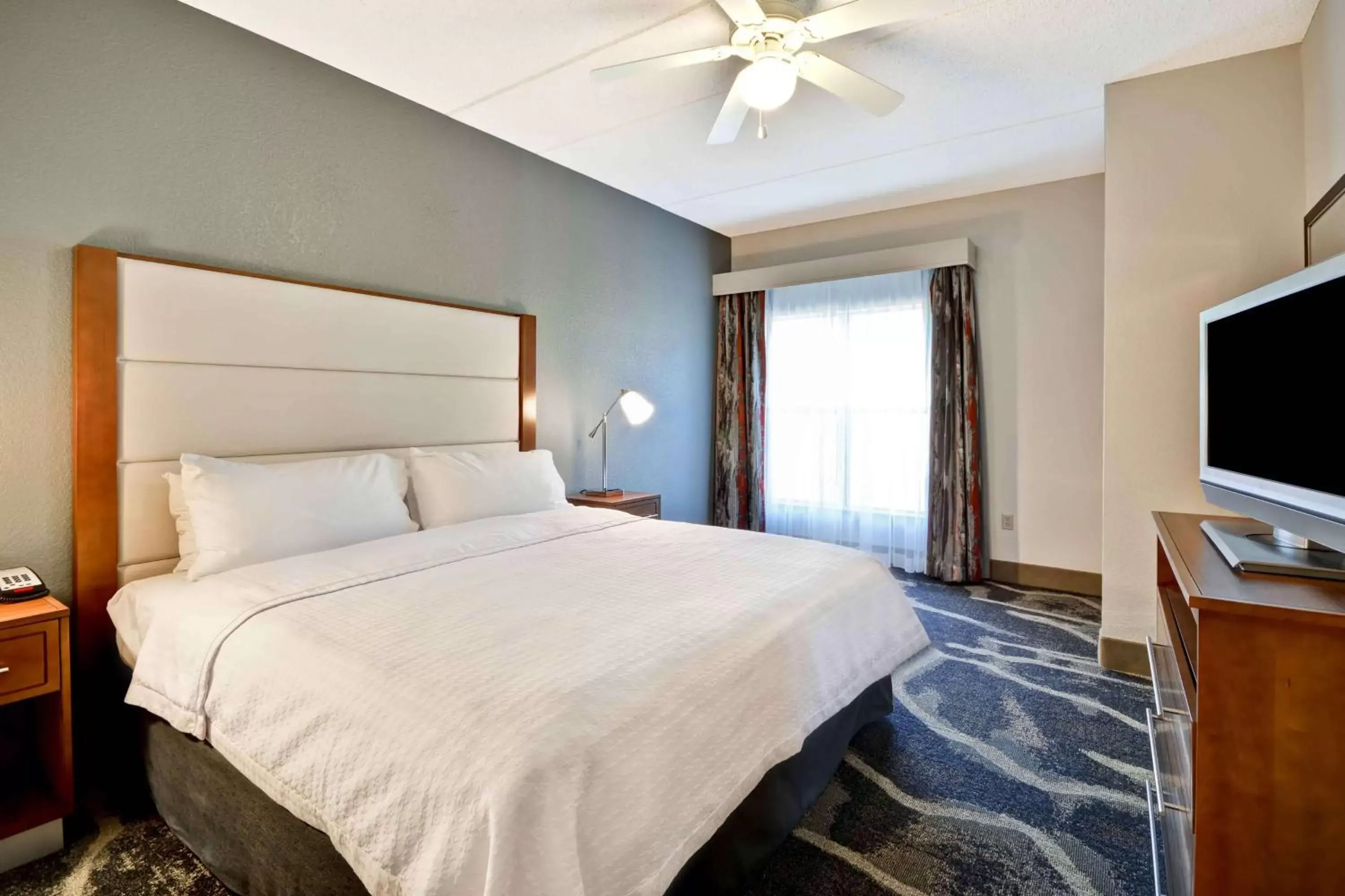 Bed in Homewood Suites by Hilton San Antonio Northwest