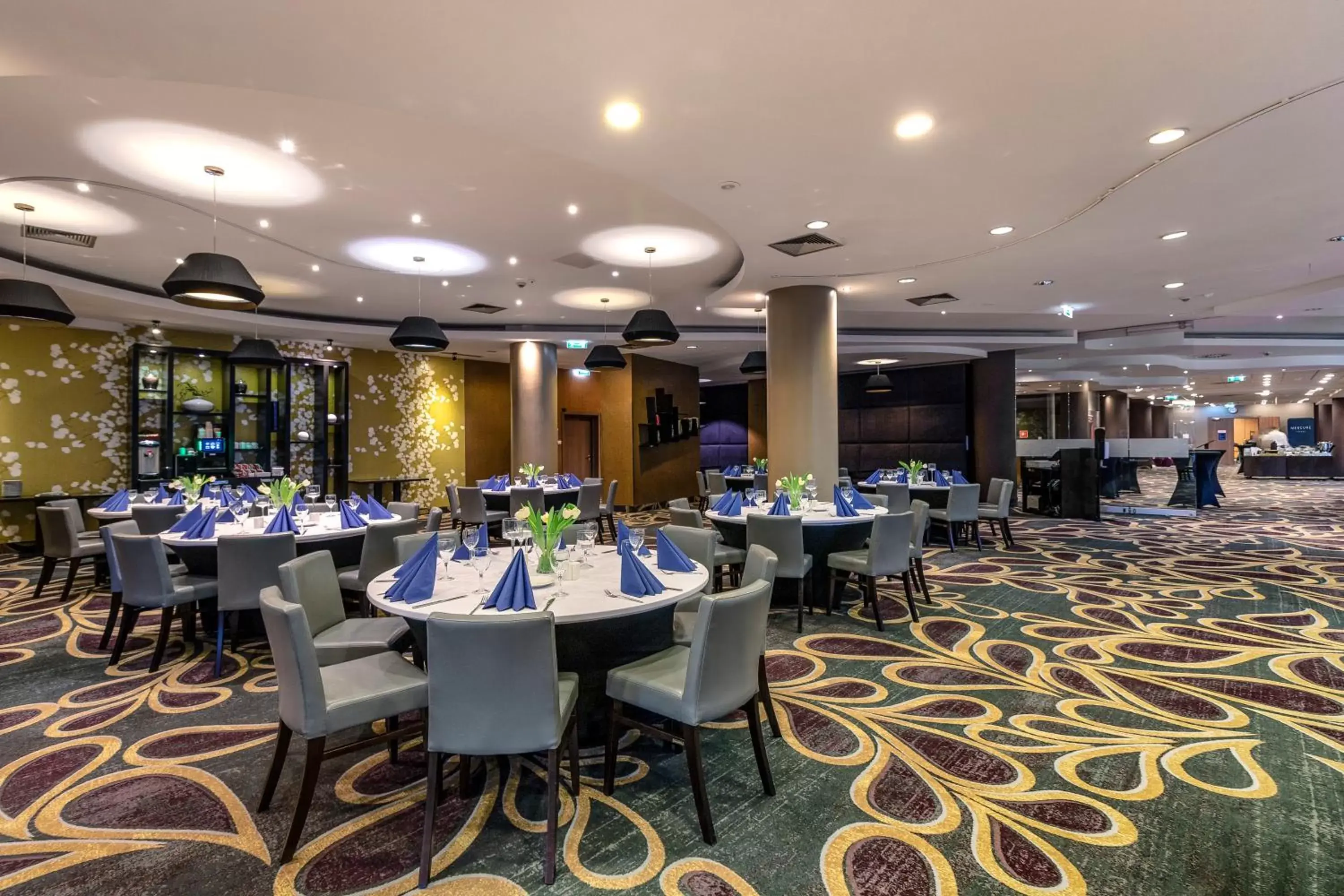 Restaurant/Places to Eat in Mercure Warszawa Centrum