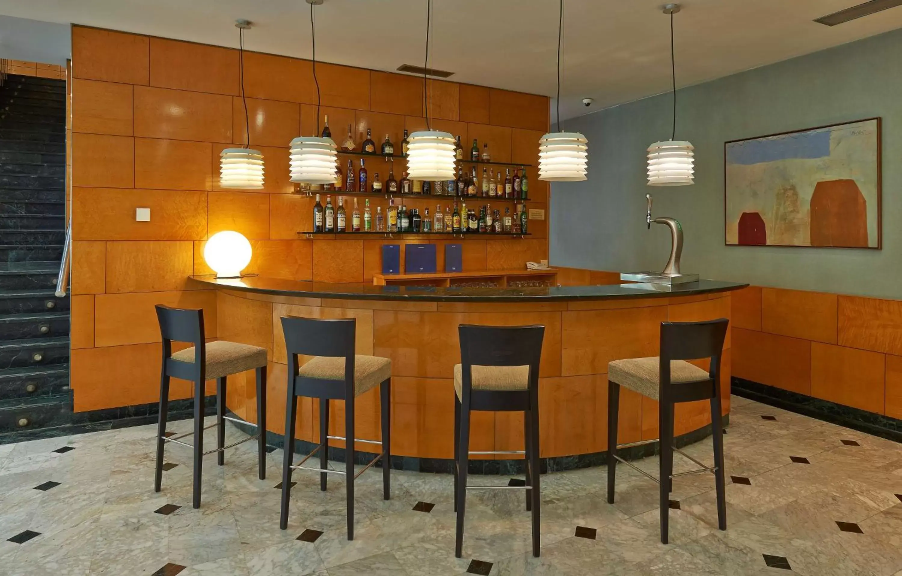 Lounge or bar, Lounge/Bar in NH Ciutat de Reus