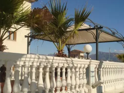 Balcony/Terrace in Hotel London