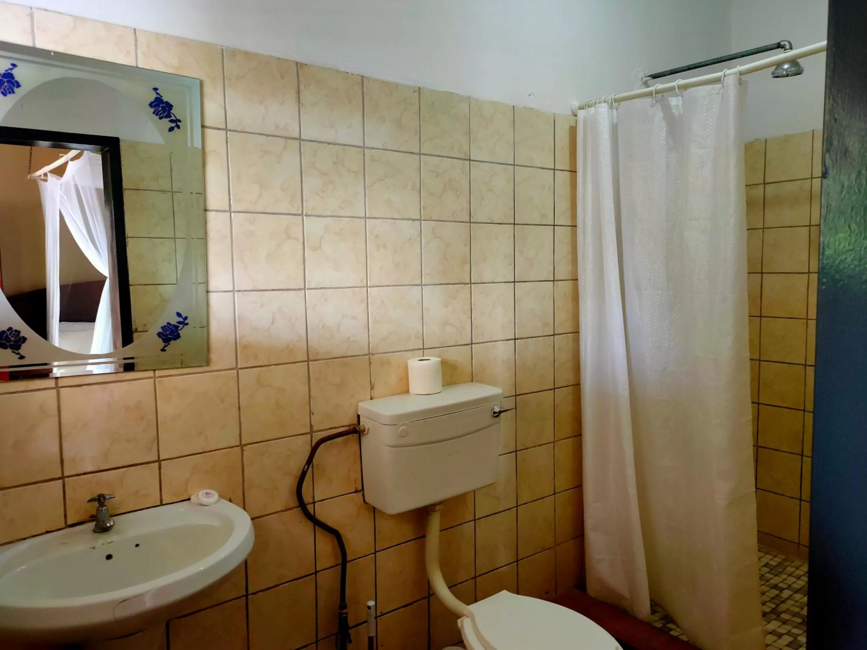 Bathroom in Golden Days Lodge