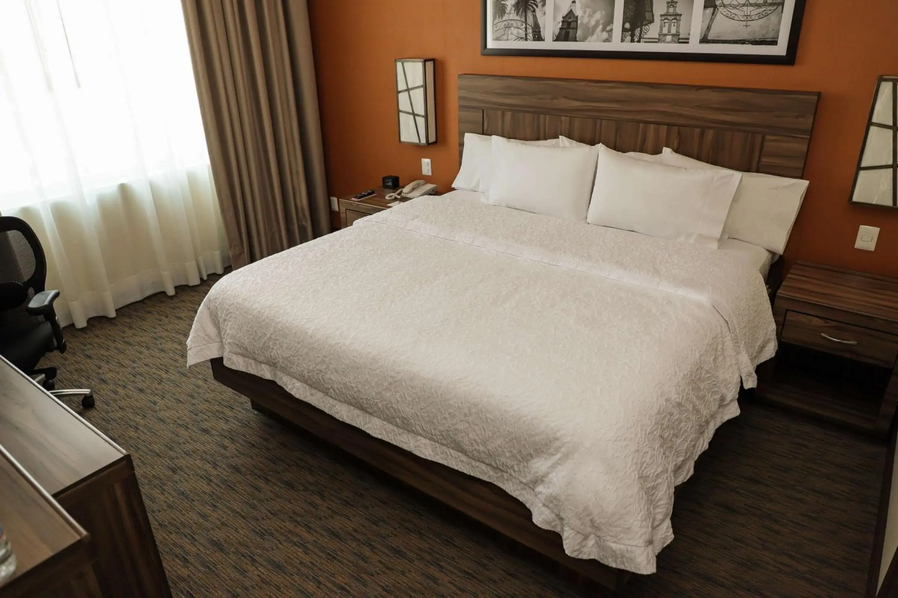 Bed in Hampton Inn by Hilton Irapuato