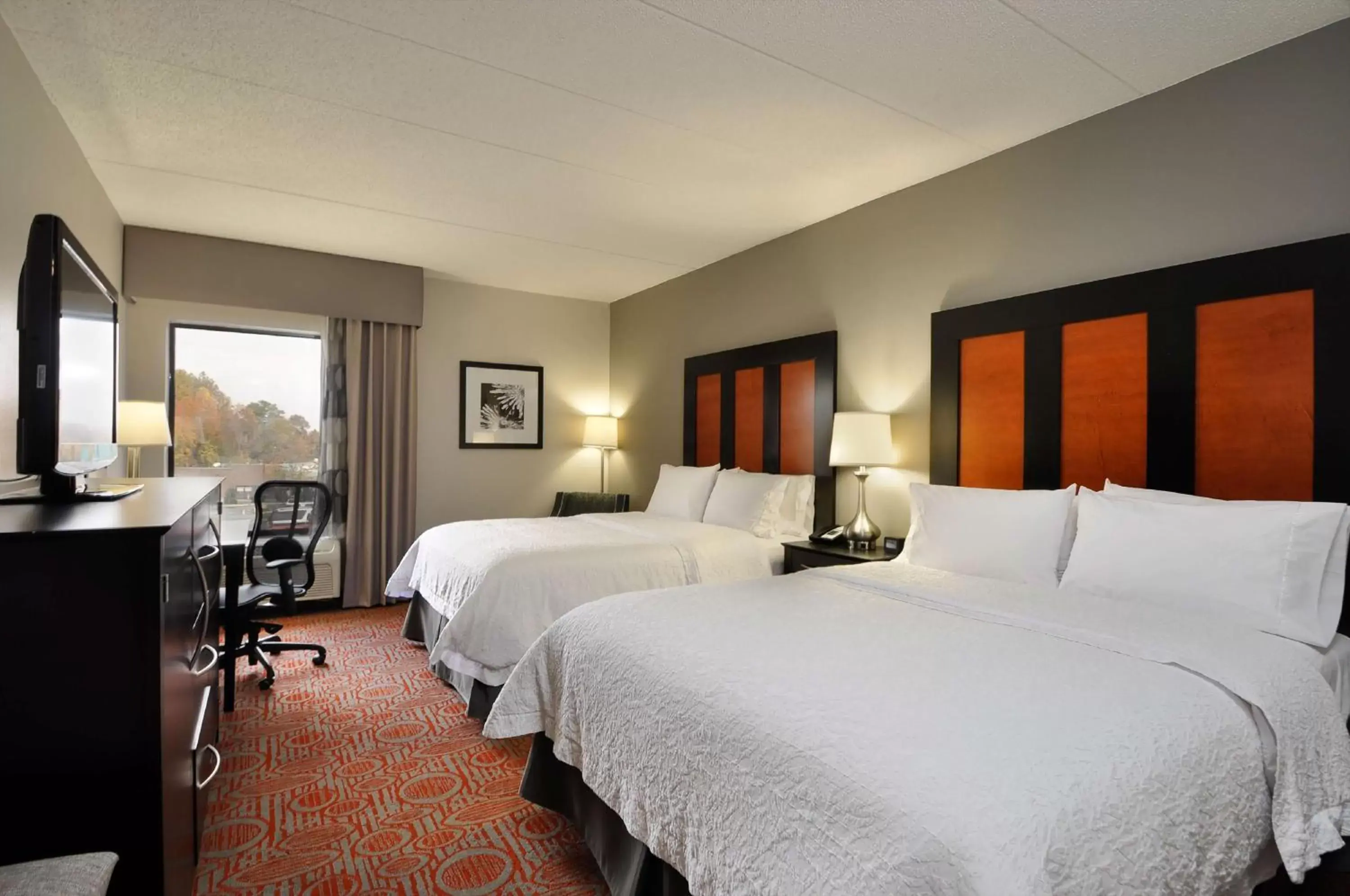 Bedroom in Hampton Inn Stafford / Quantico-Aquia